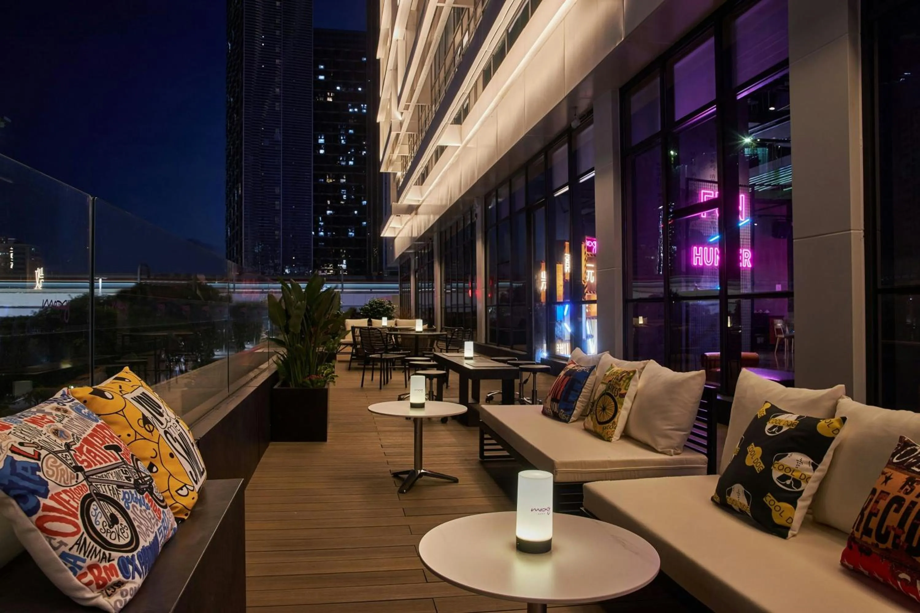 Restaurant/places to eat in Moxy Shenzhen North Station
