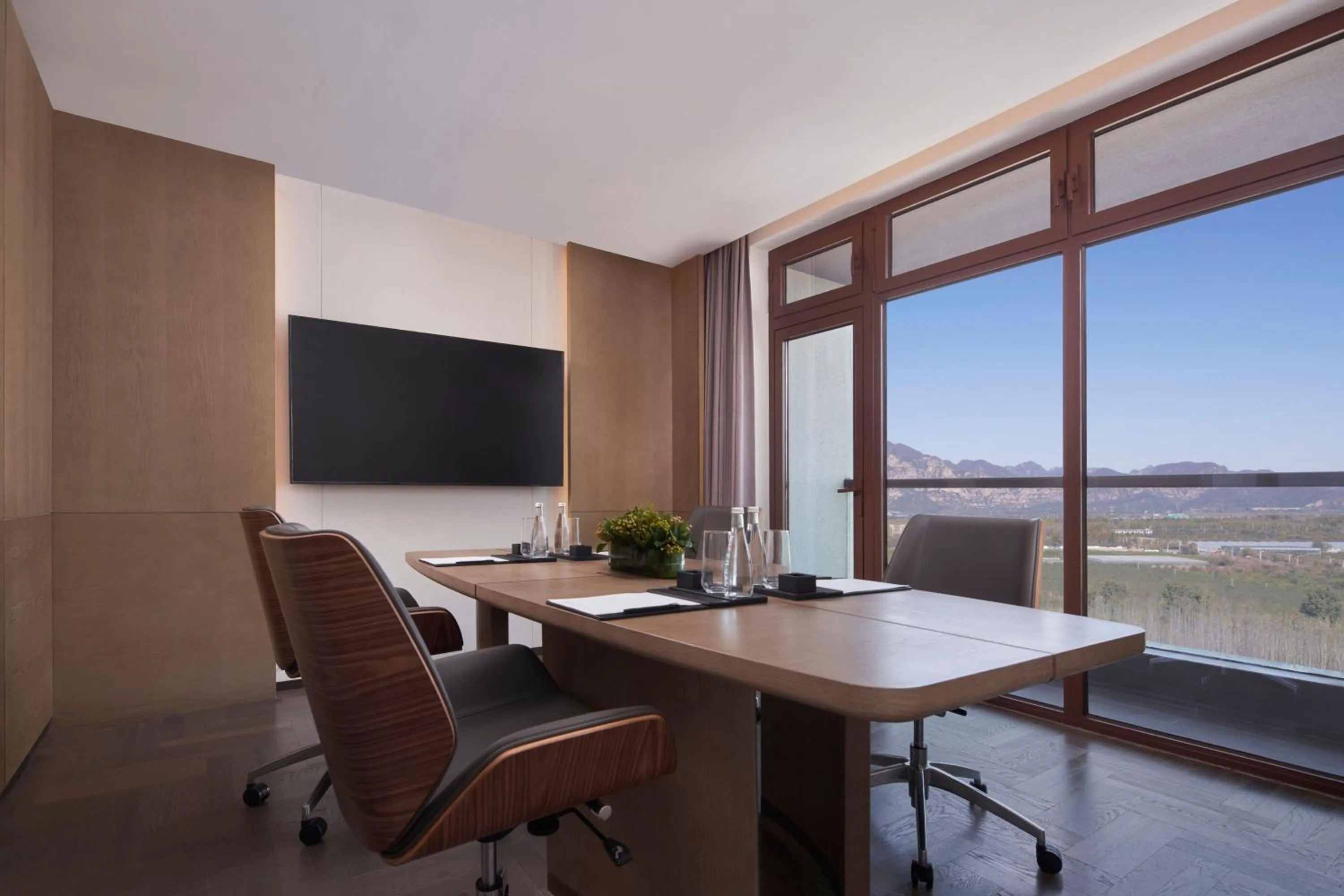 Lounge or bar in Beijing Marriott Hotel Yanqing