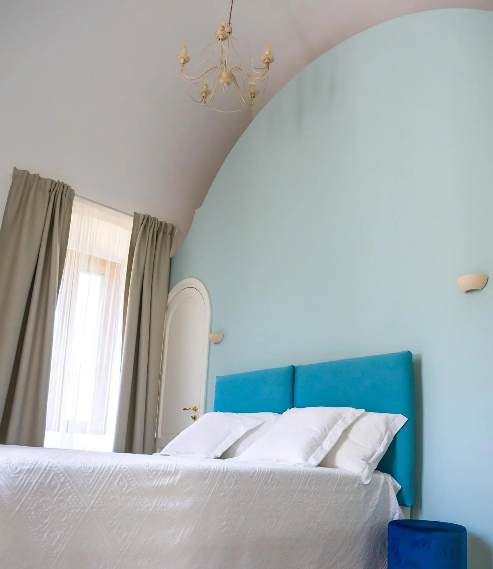 Bed in Villa Aurelia Suites and Apartments