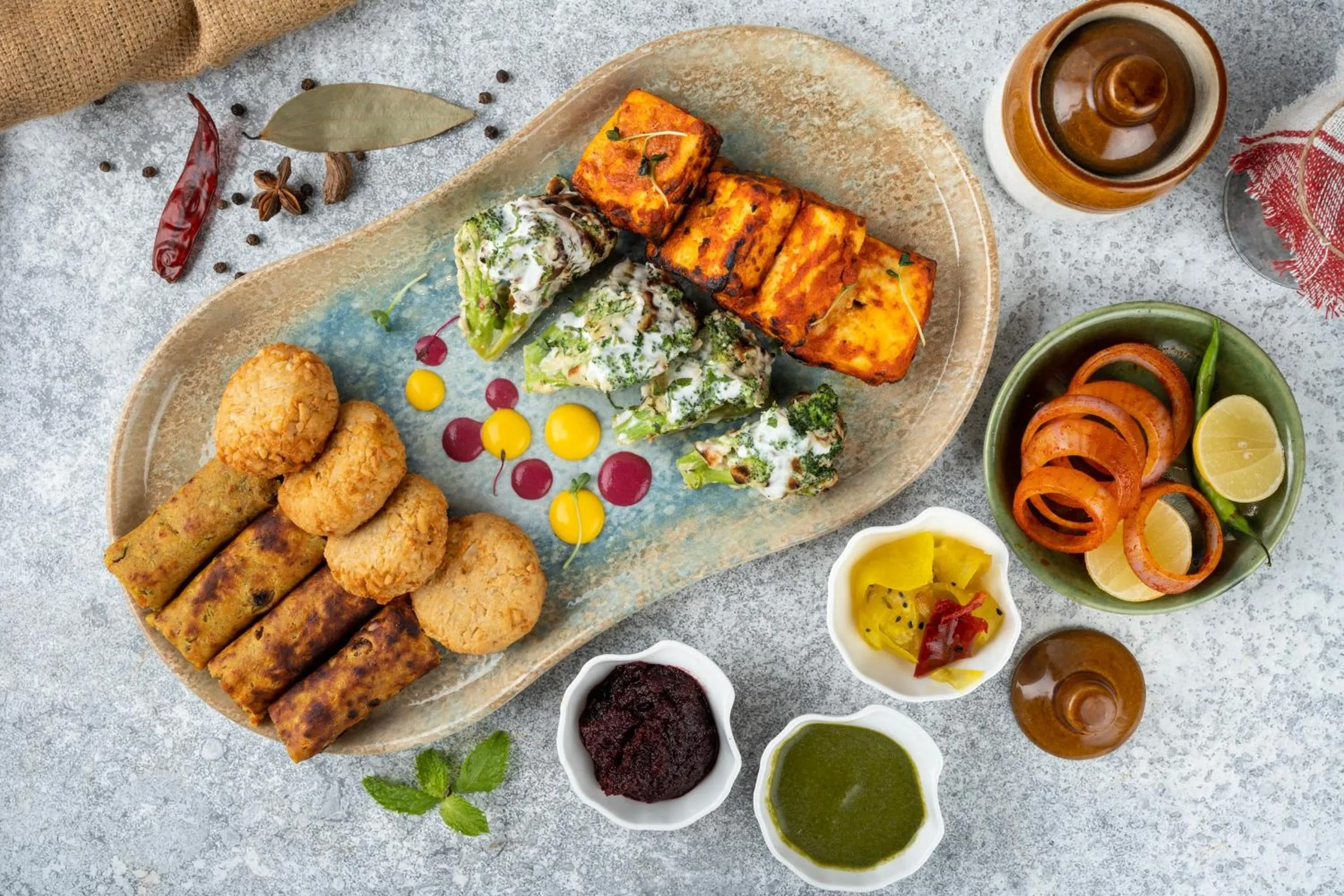 Food in Holiday Inn New Delhi Aerocity by IHG