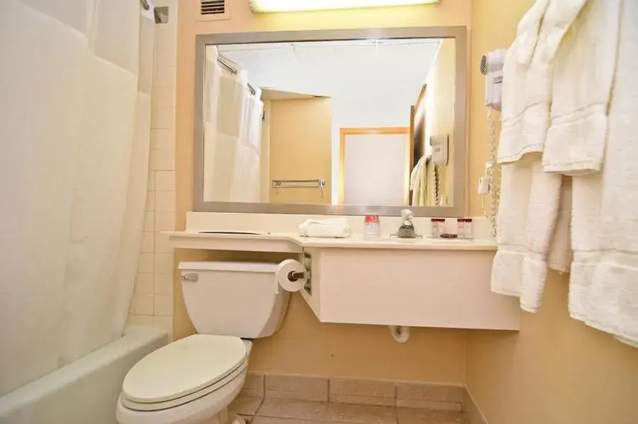 King Room - Disability Access in Pocono Resort & Conference Center - Pocono Mountains King Room - Disability Access in Pocono Resort & Conference Center - Pocono Mountains