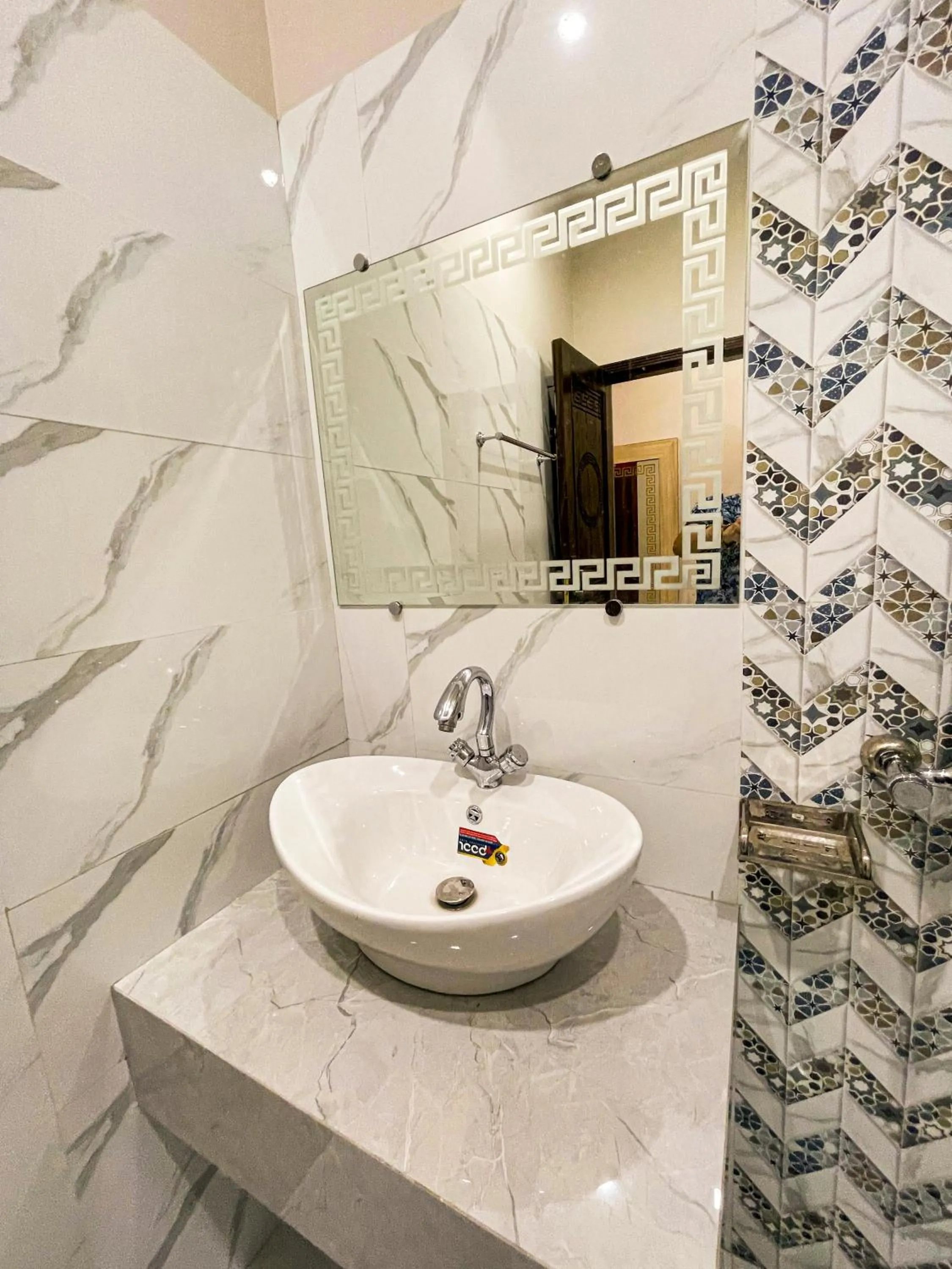 Toilet in Horizon Hotel