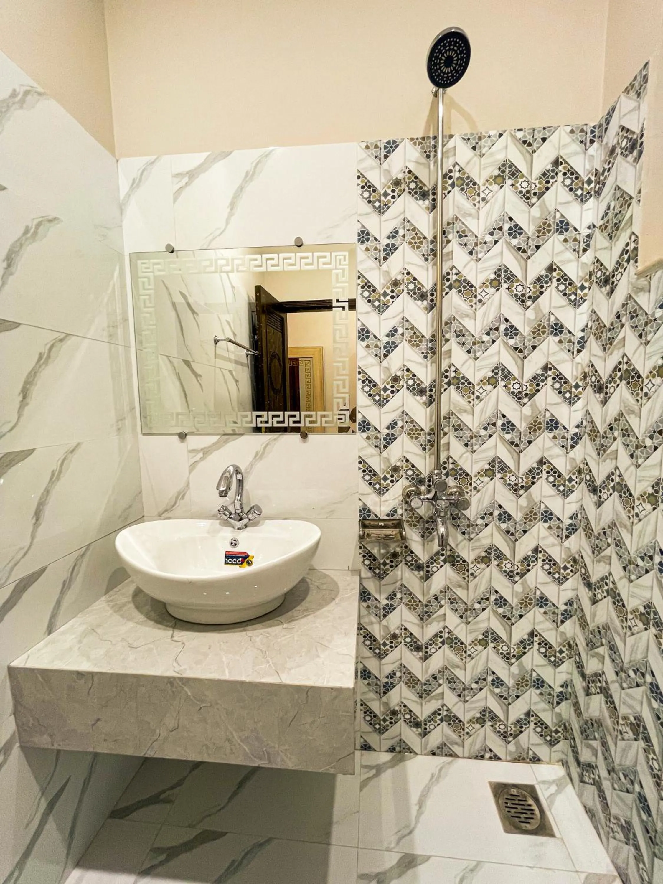 Toilet in Horizon Hotel