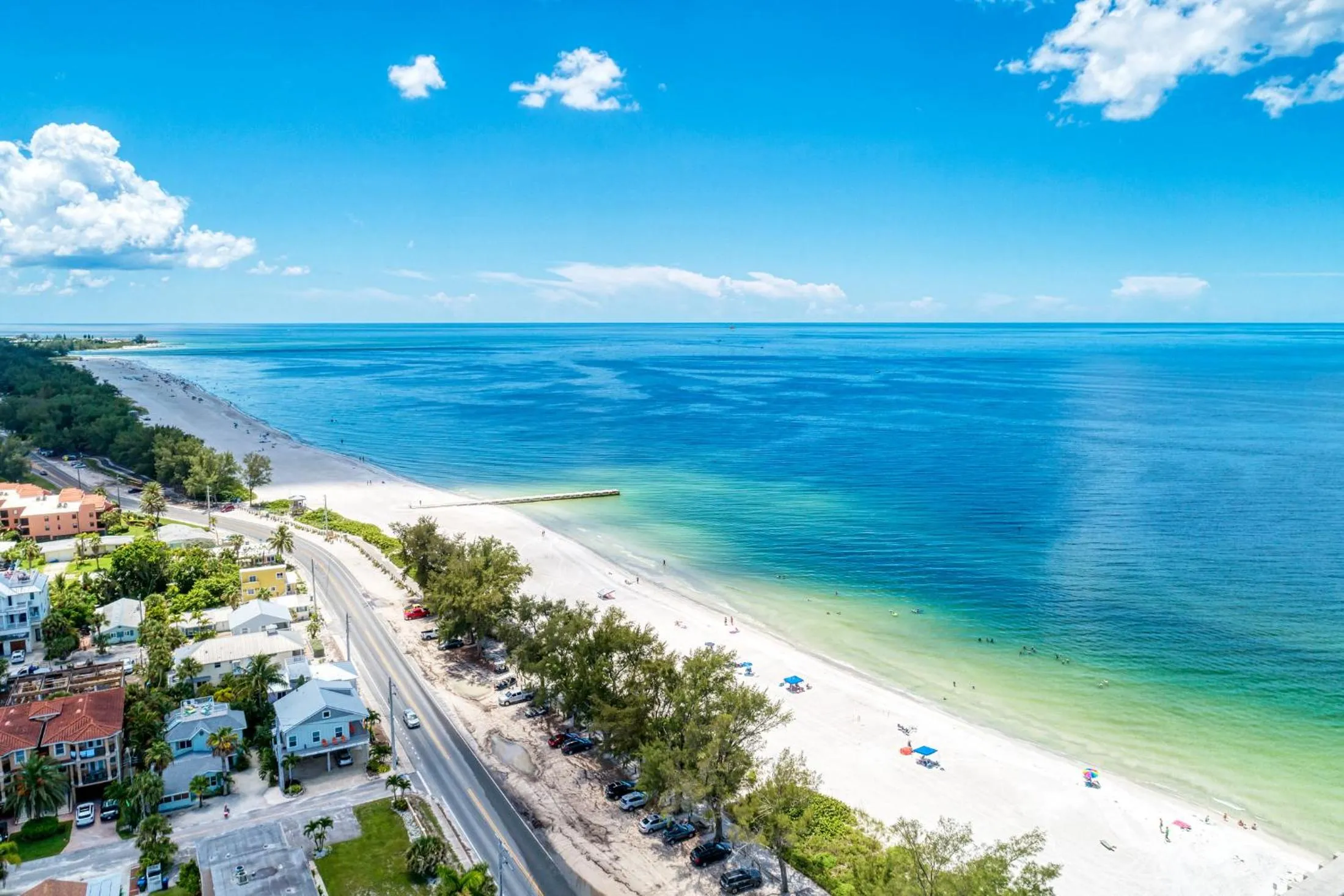 Property building in Ami Lighthouse Cottage-One Minute Walk To The Beach-Keyless Locks