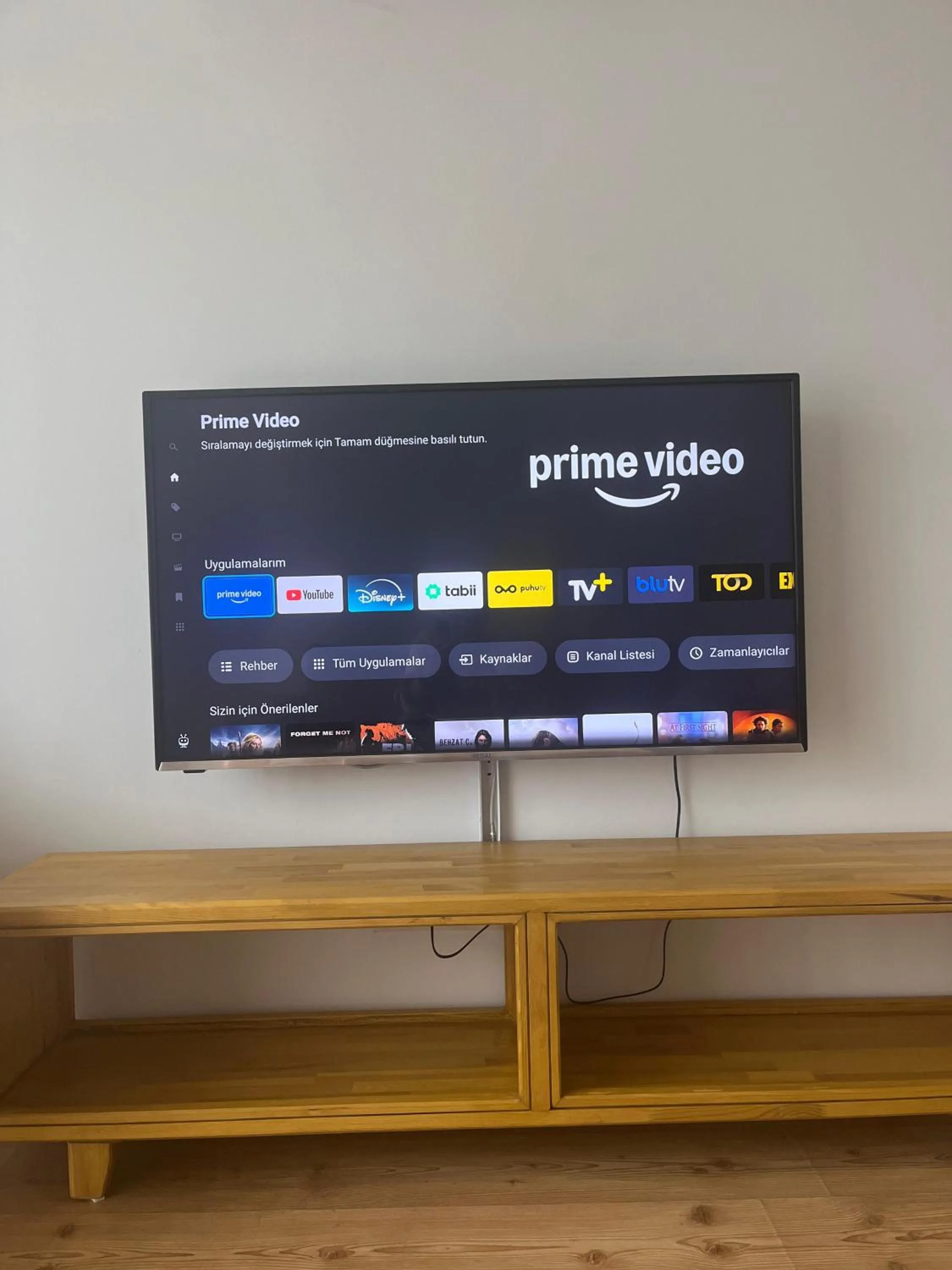 TV and multimedia in Old Town Deluxe Flats