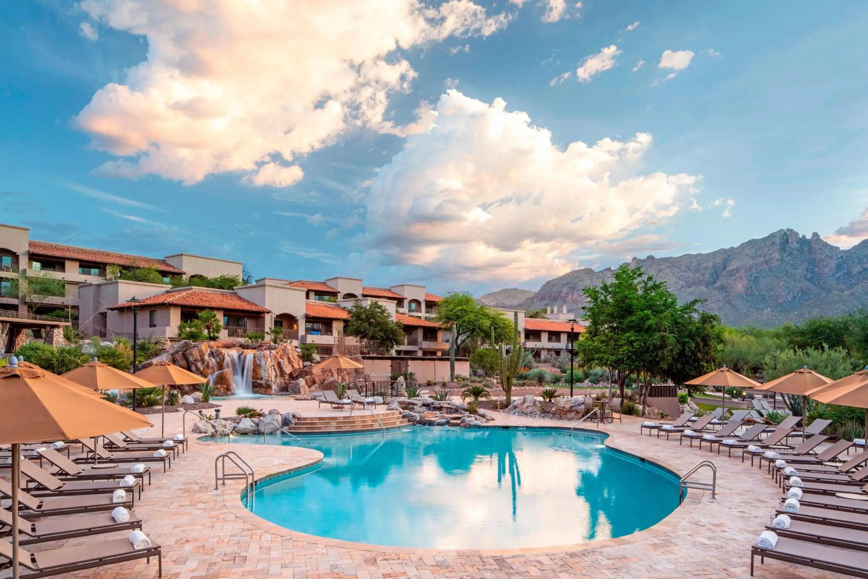 Swimming pool in The Westin La Paloma Resort & Spa