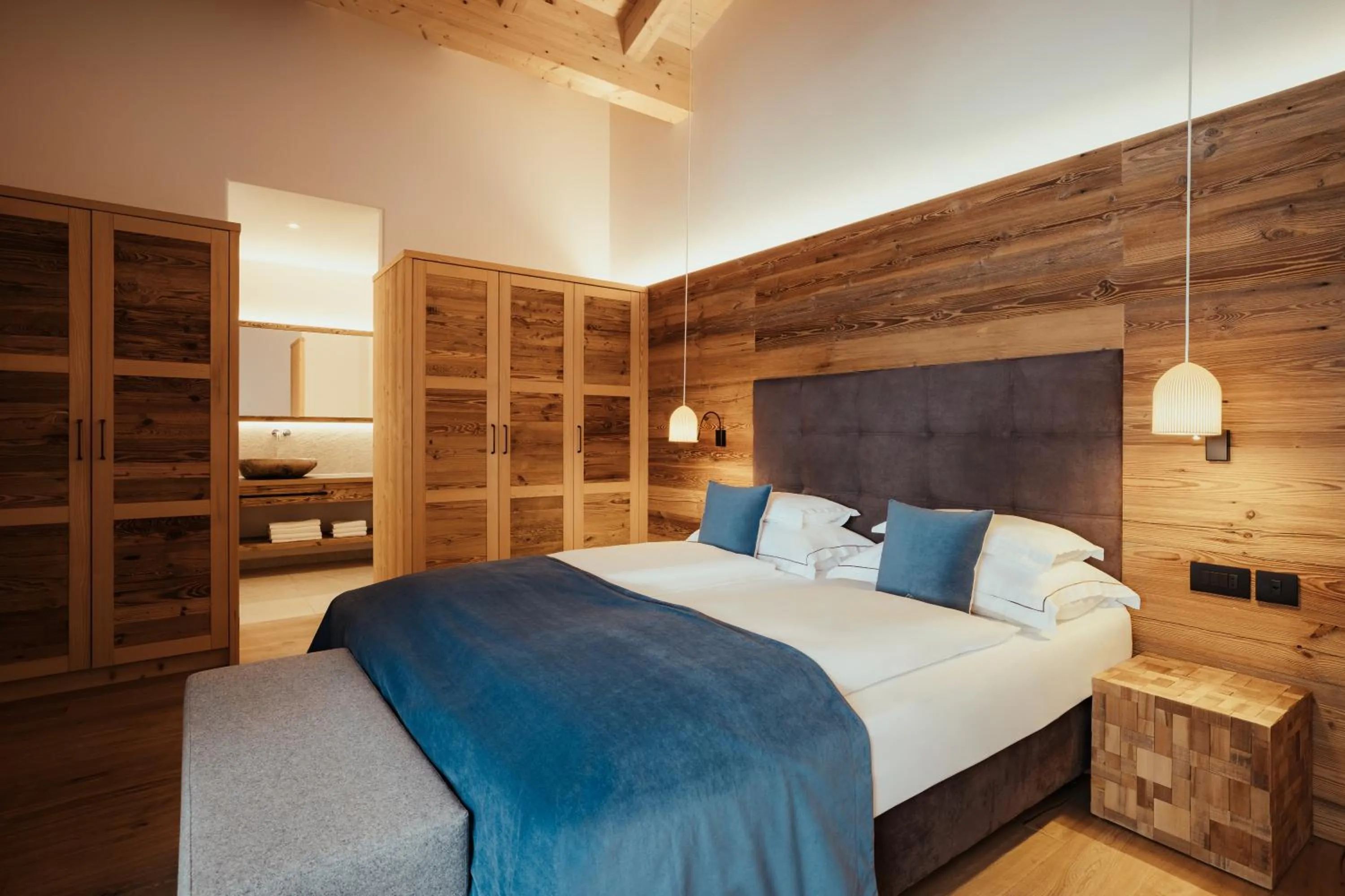 Bed in Villa Flora Mountain Lodges