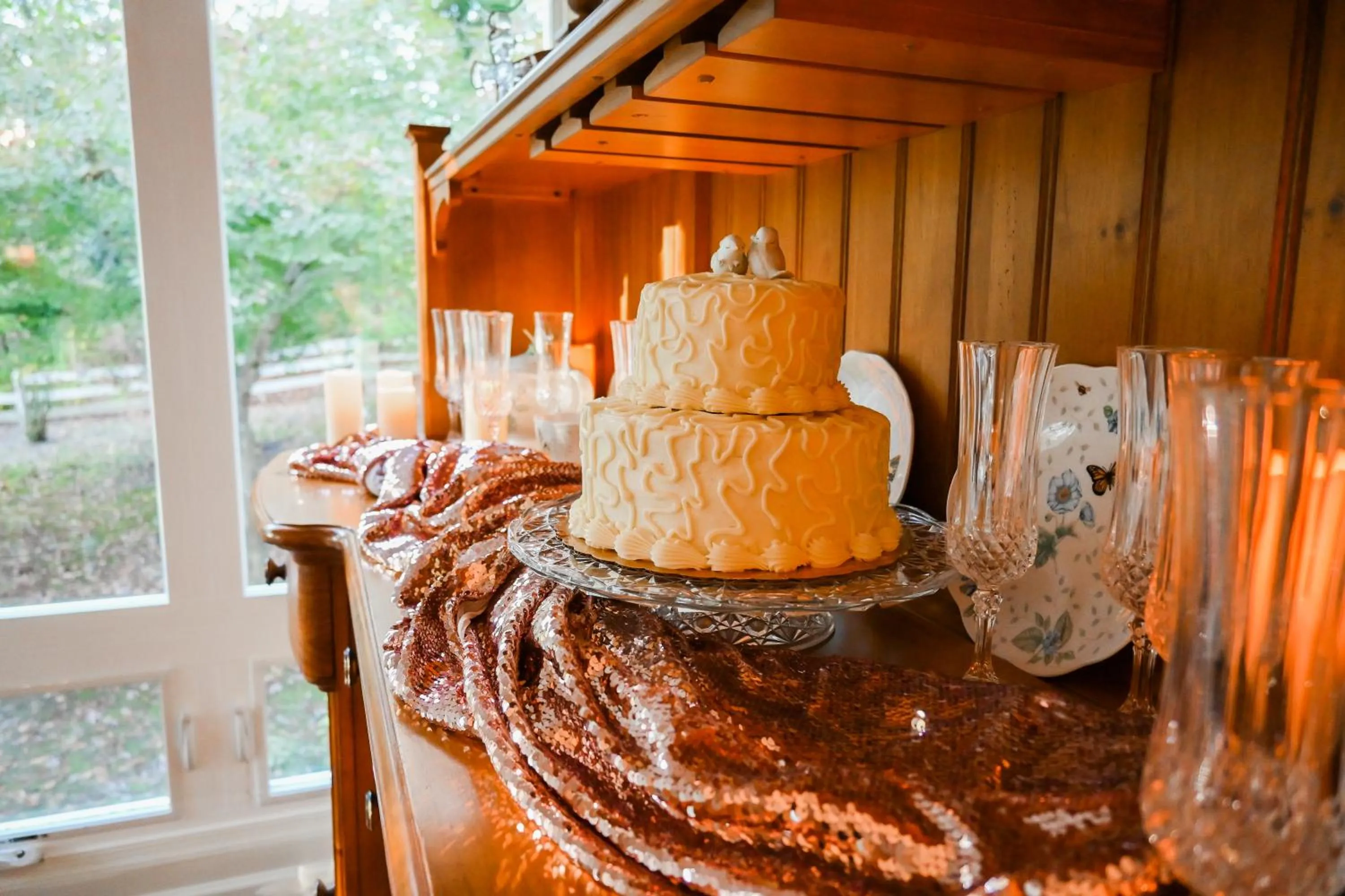 wedding in Colonial Gardens B & B