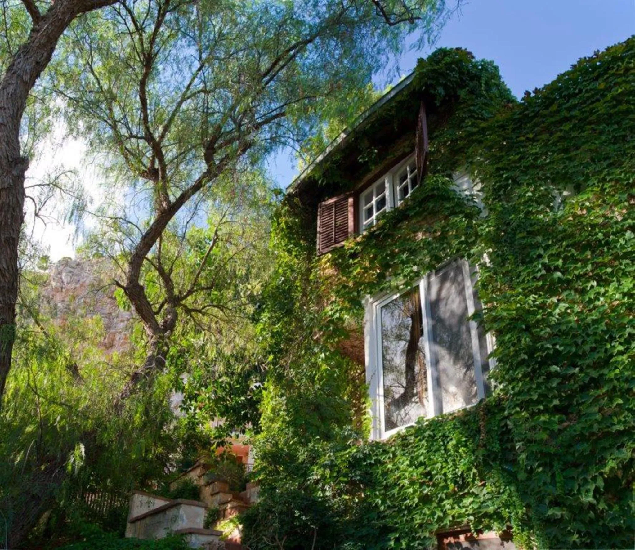 Property building in Il Glicine sul Golfo