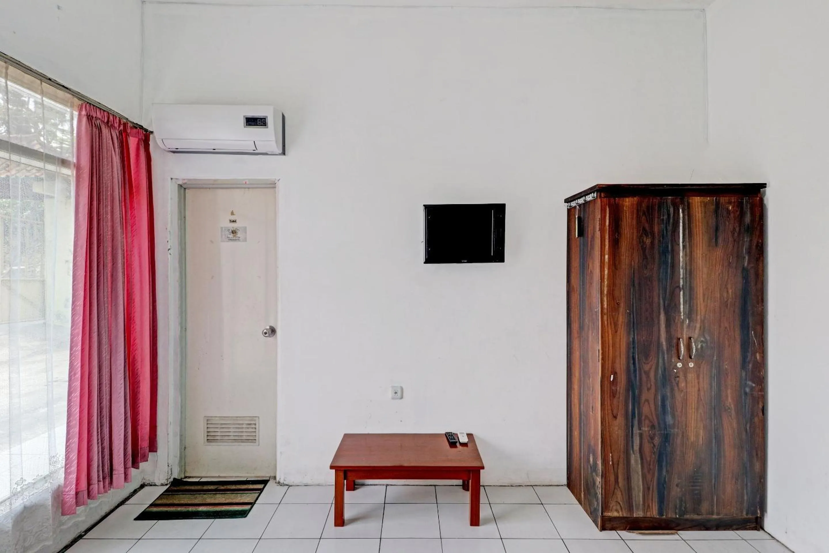 Bedroom in OYO 90621 Pondok 23