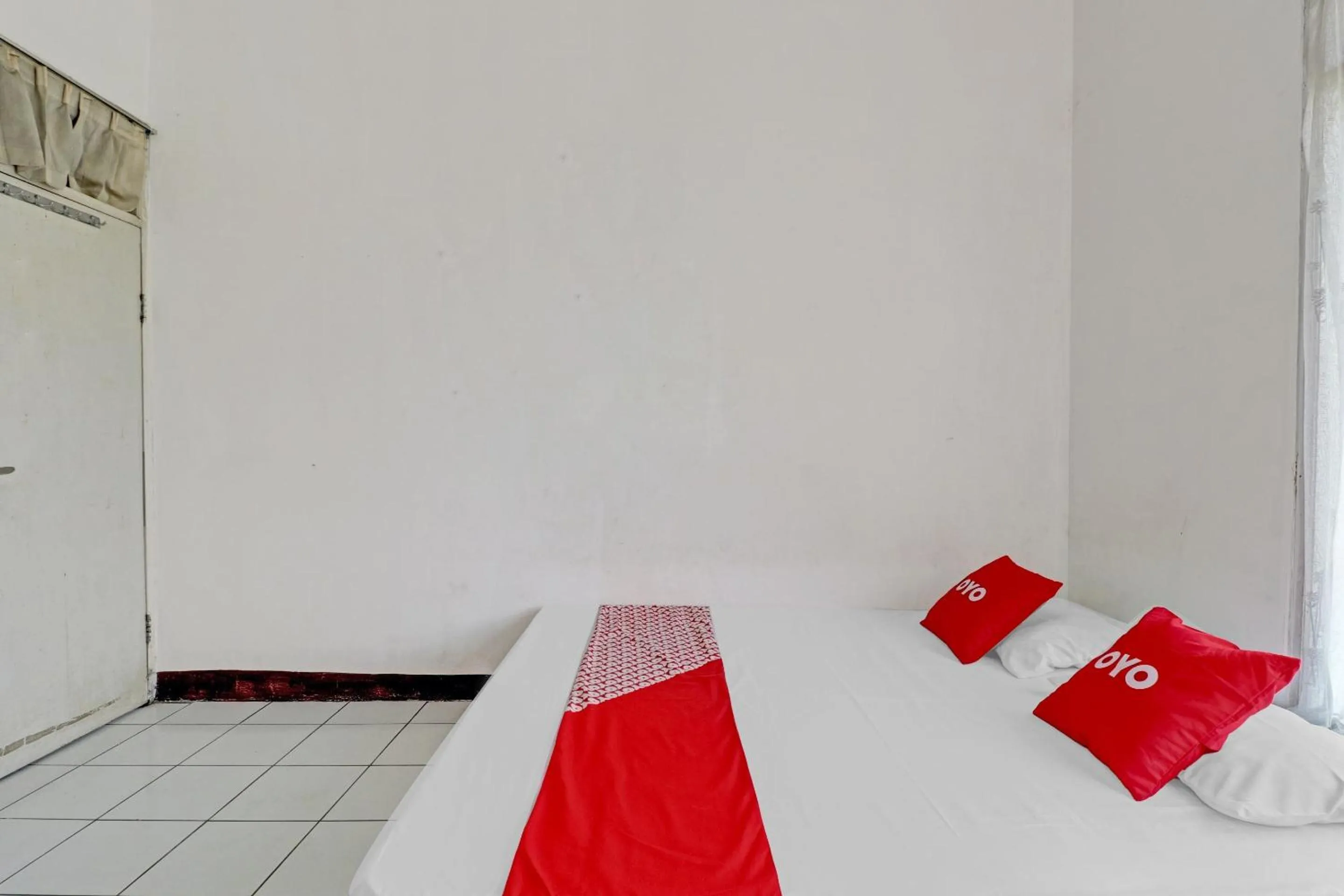 Bedroom in OYO 90621 Pondok 23