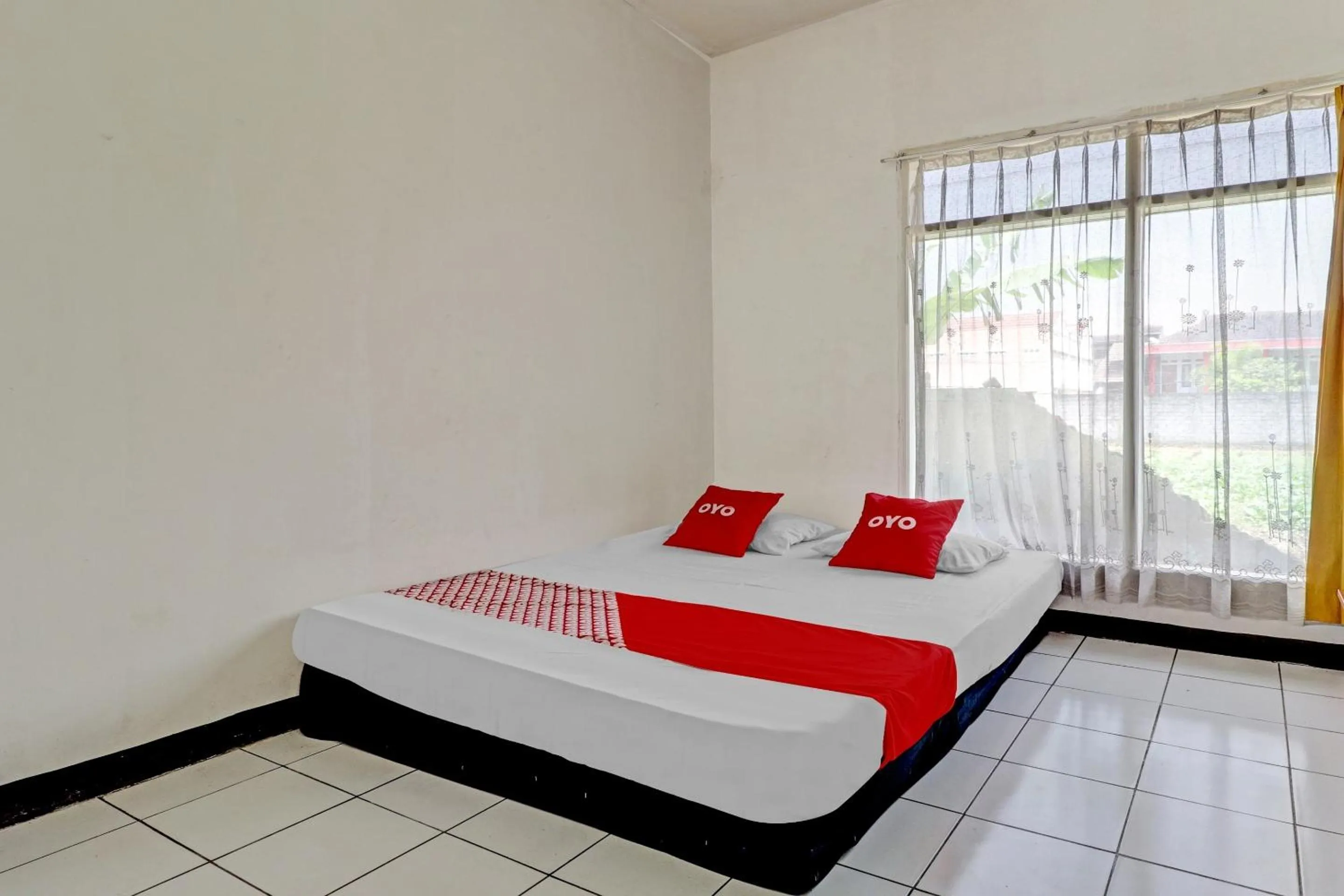 Bedroom in OYO 90621 Pondok 23