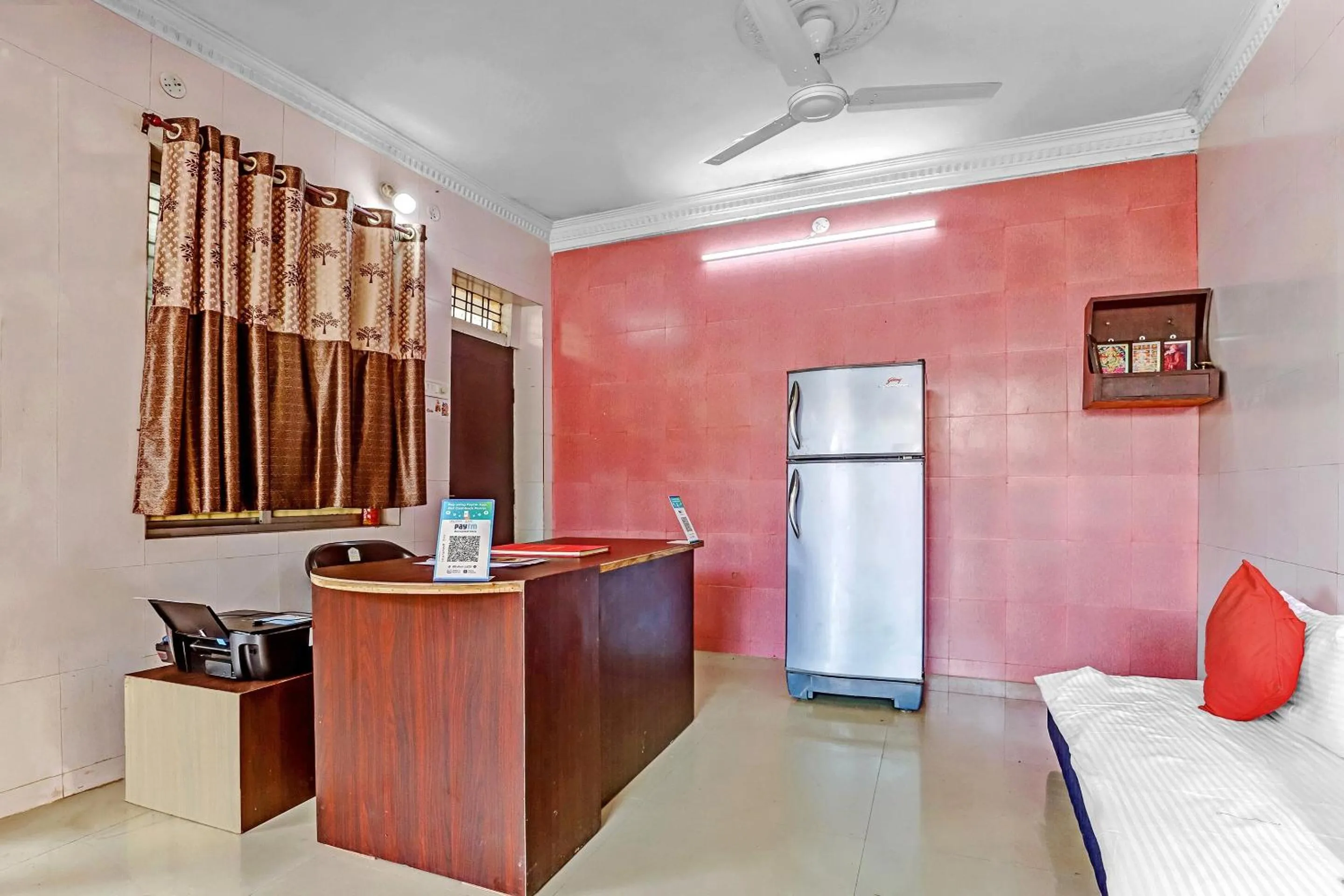 Lobby or reception, Bed in Hotel O Chintamani Inn Service Apartment