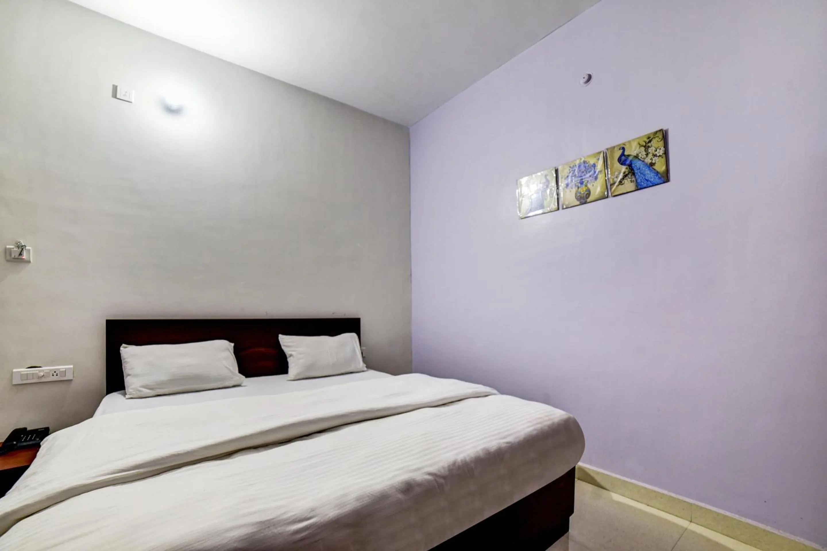 Bedroom, Bed in Hotel O The Hotel Quaint