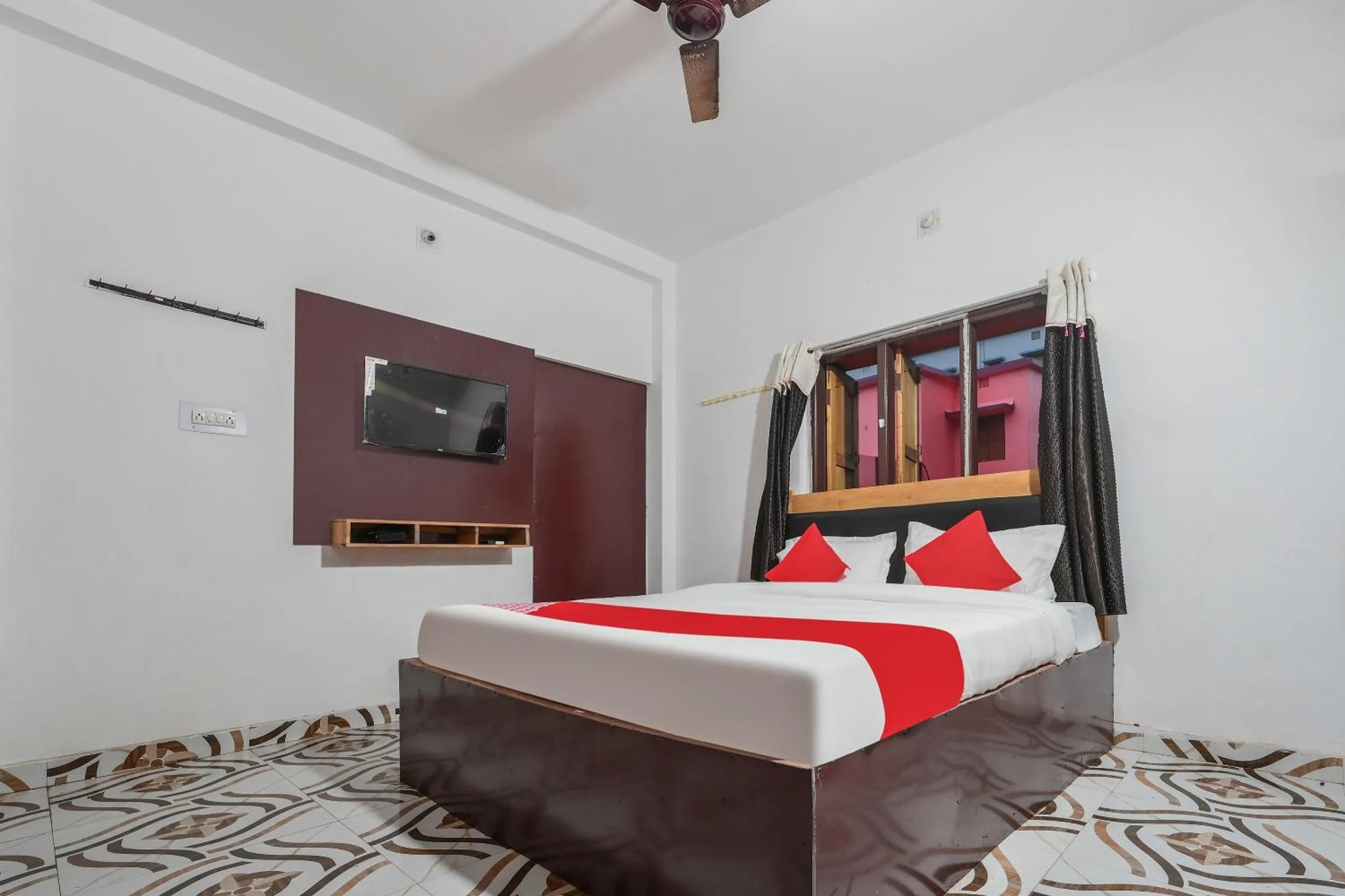 Bedroom in Hotel O ARES RESIDENCY