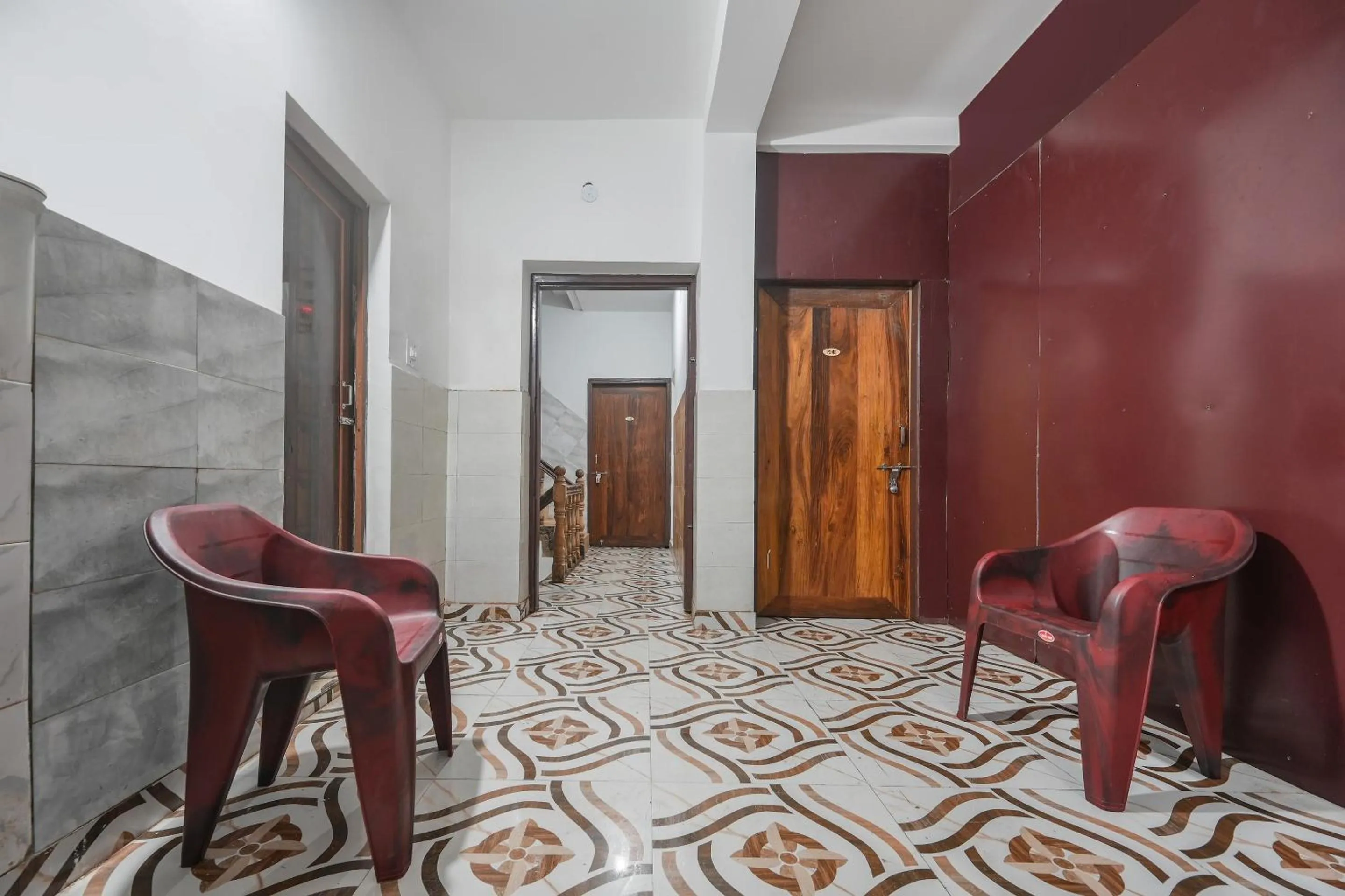 Lobby or reception in Hotel O ARES RESIDENCY