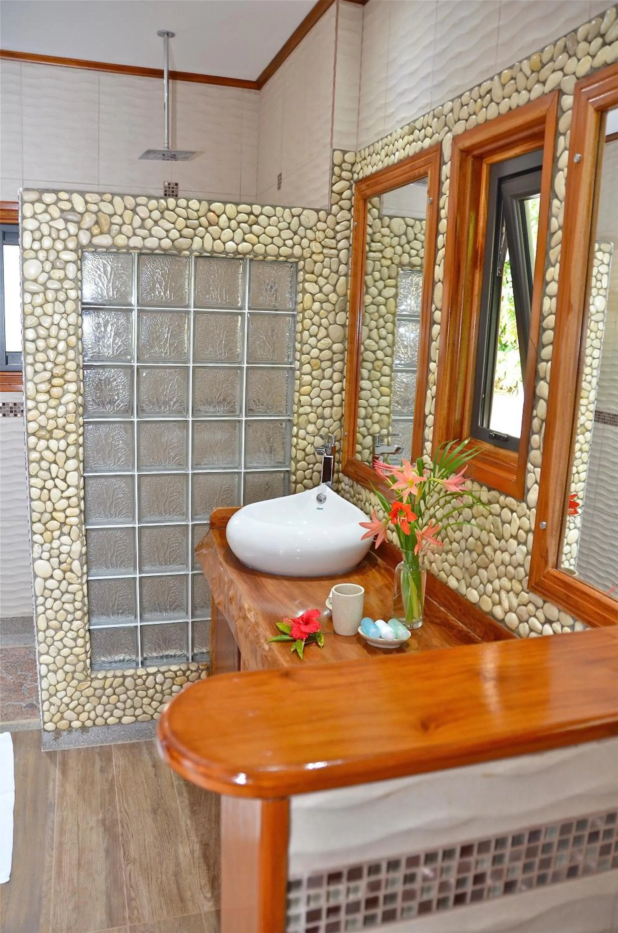 Bathroom in Calou Guest House