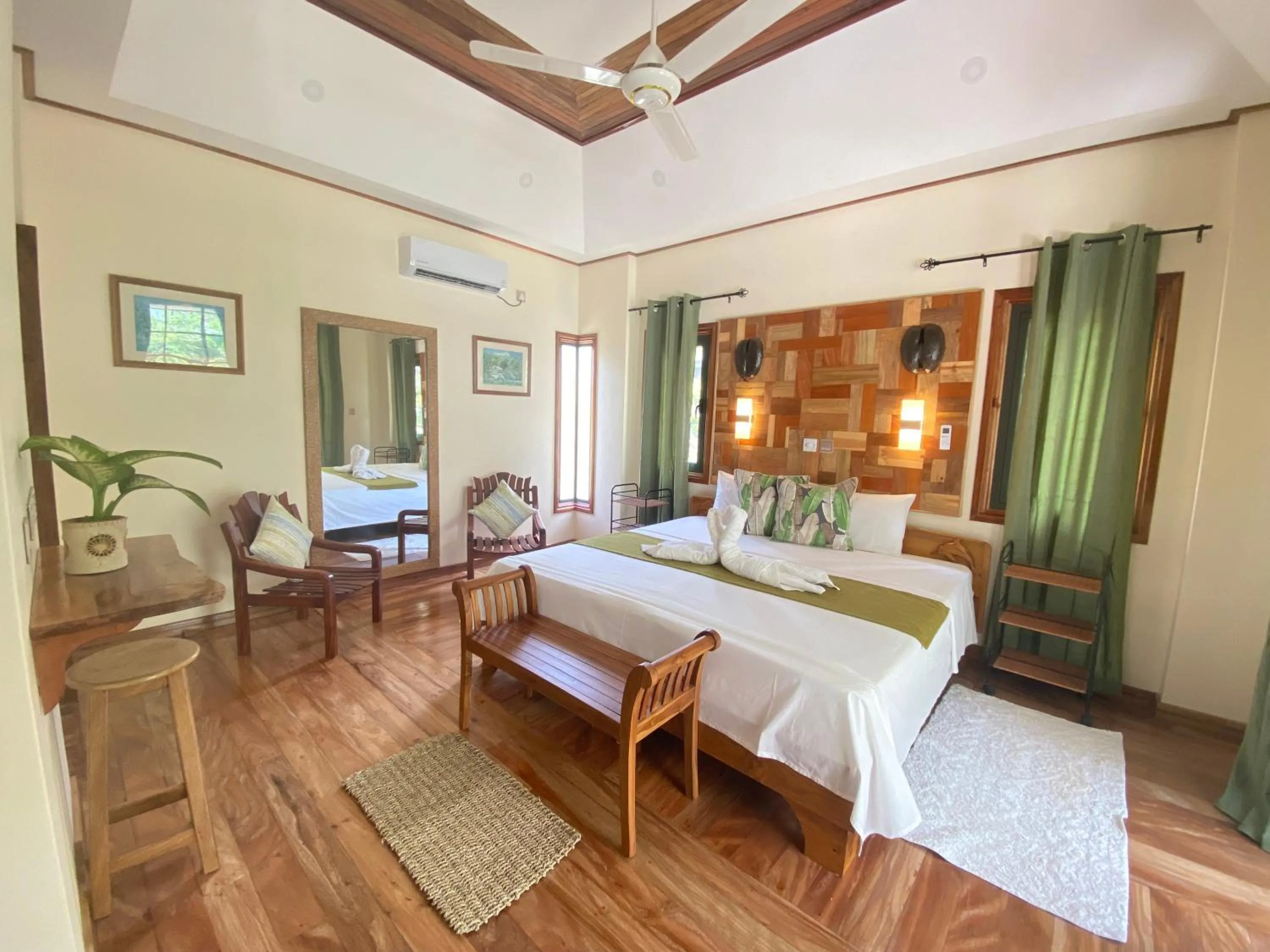 Photo of the whole room, Bed in Calou Guest House