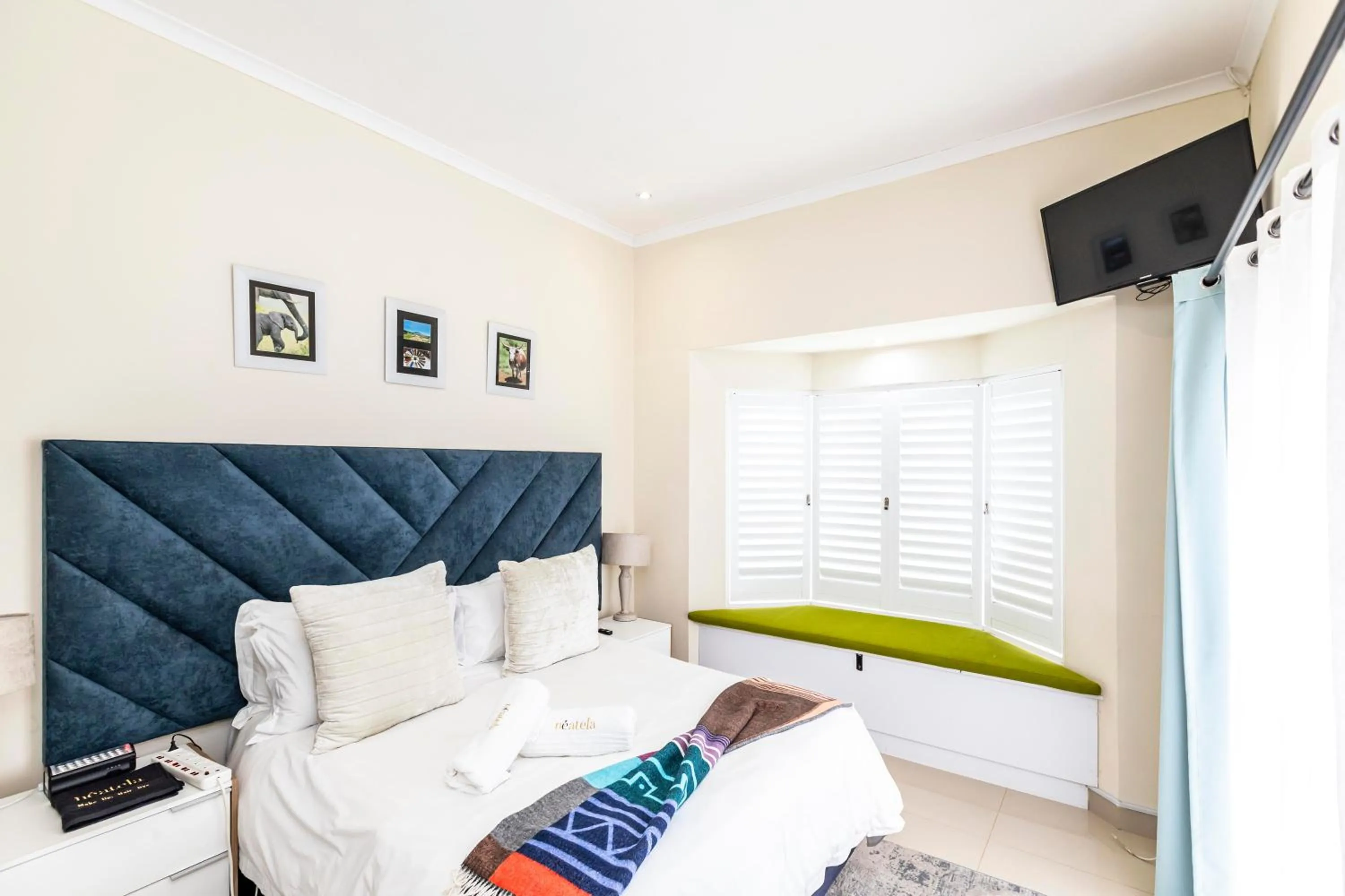 Bed in Modern Executive Unit