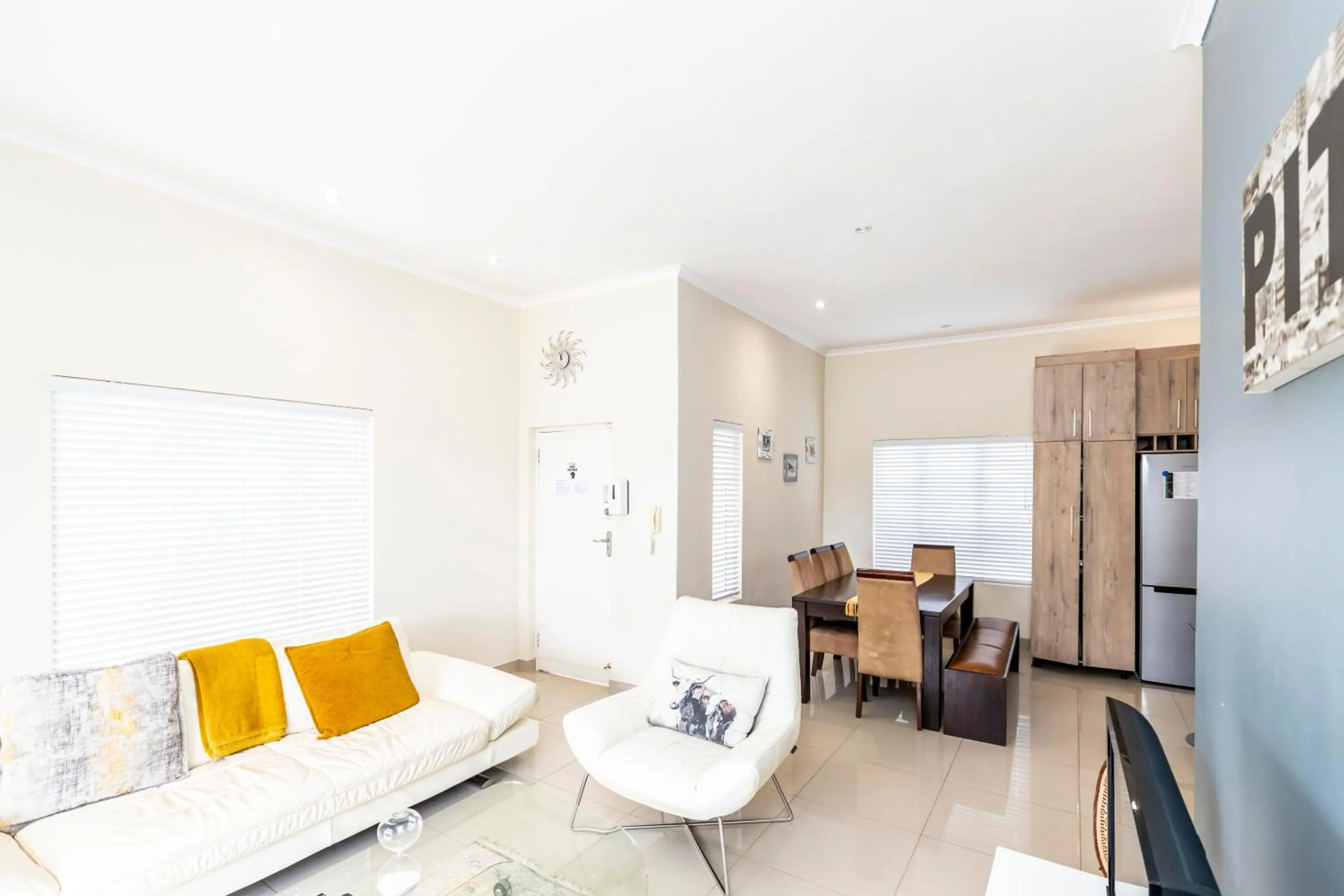 Kitchen or kitchenette in Modern Executive Unit