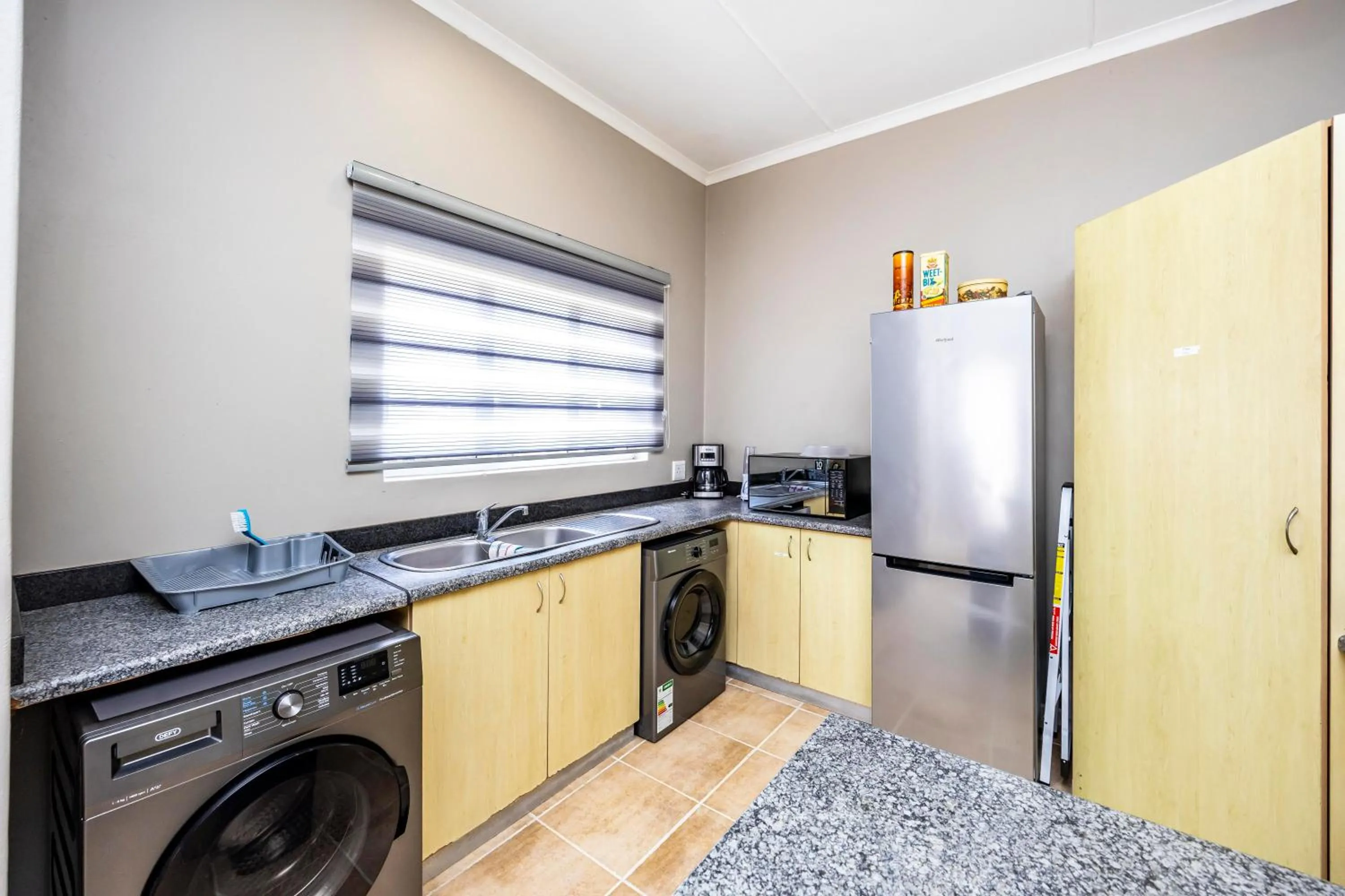 Kitchen or kitchenette in Modern Executive Unit