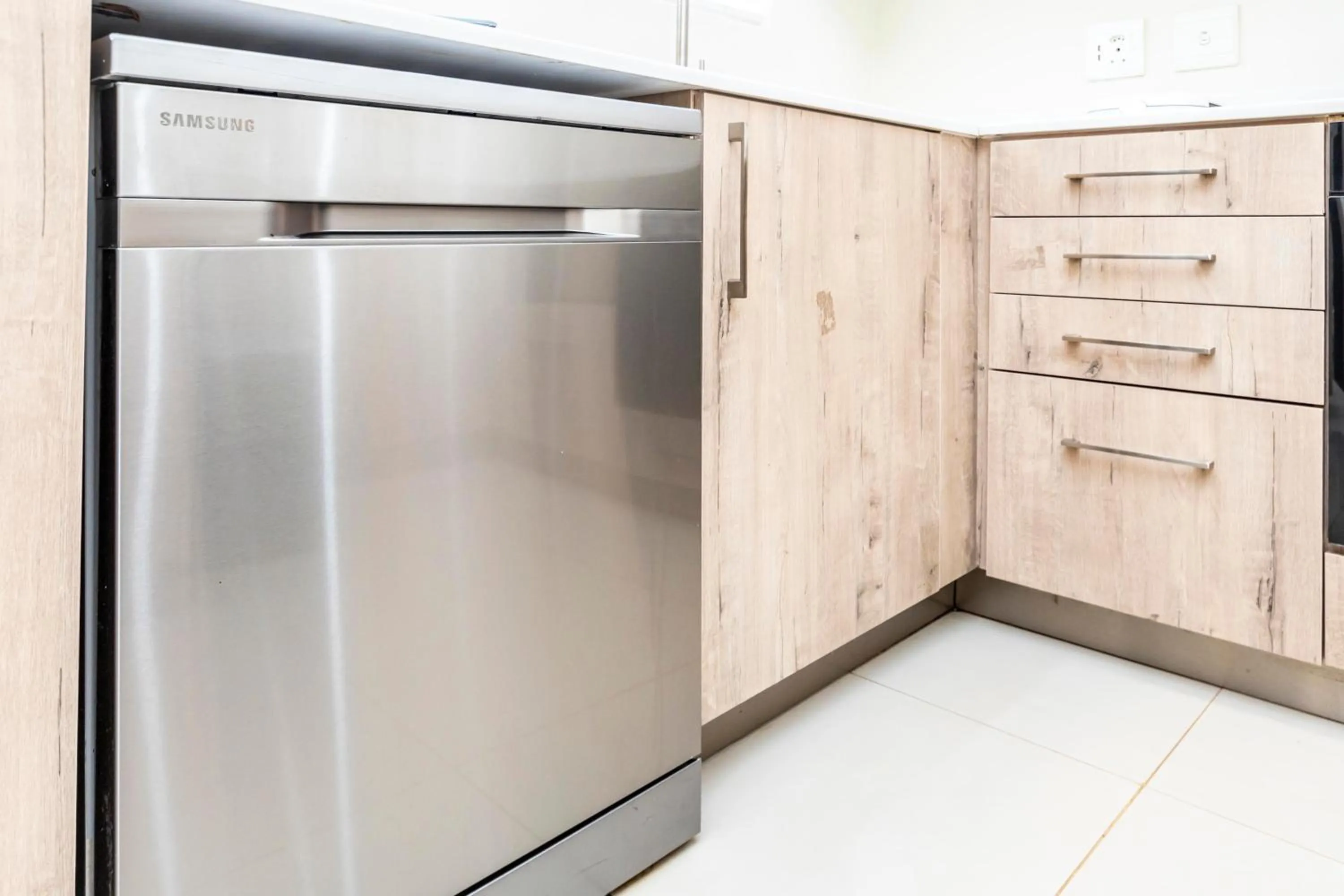 Kitchen or kitchenette in Modern Executive Unit