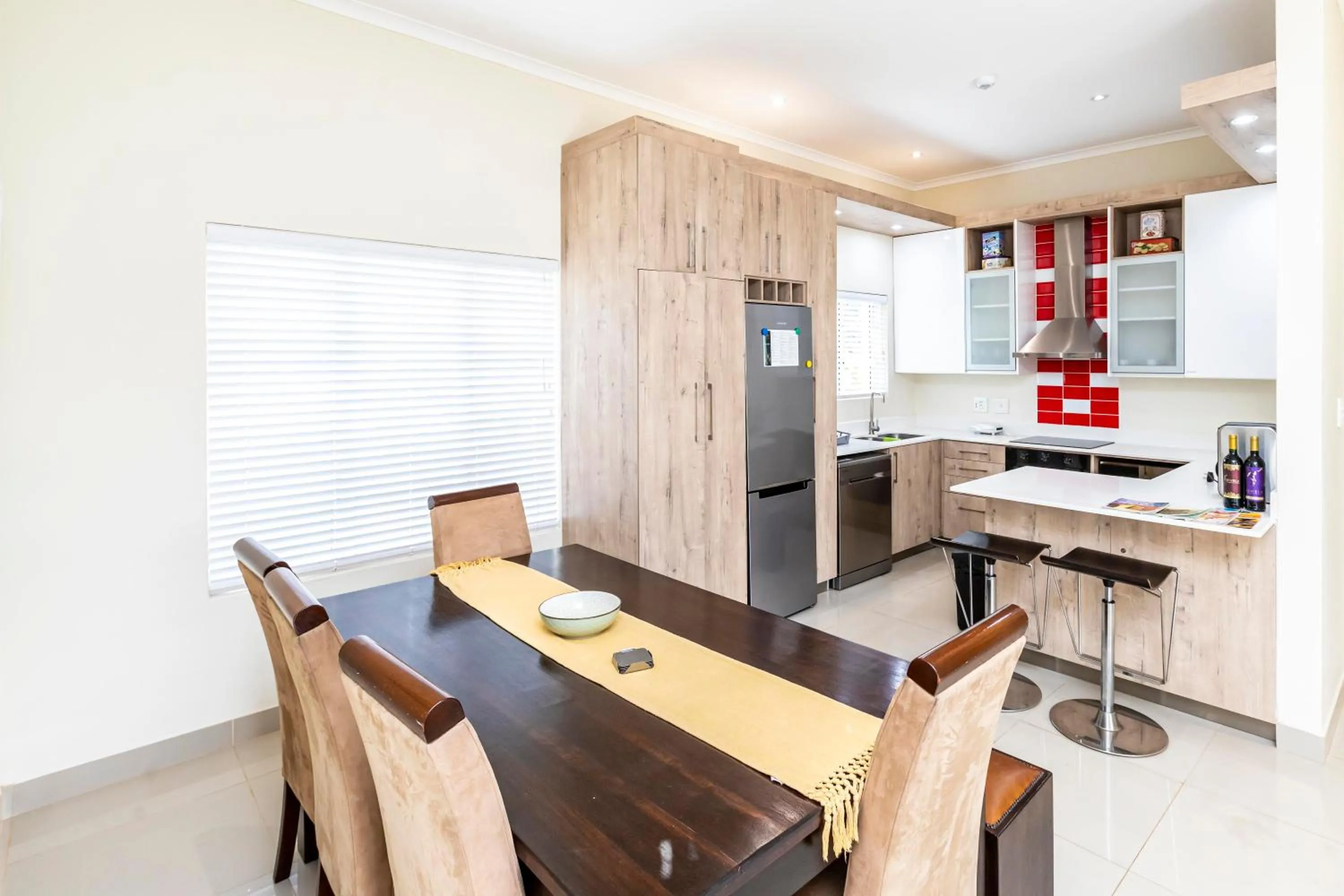 Kitchen or kitchenette in Modern Executive Unit