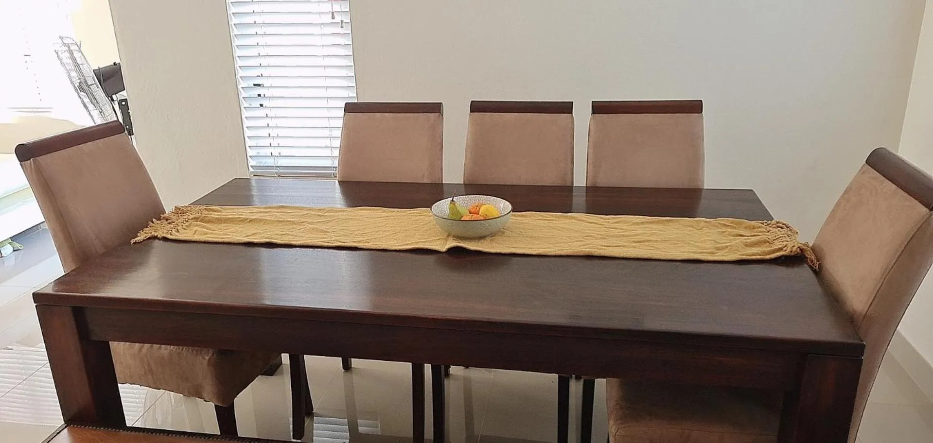 Dining area in Modern Executive Unit