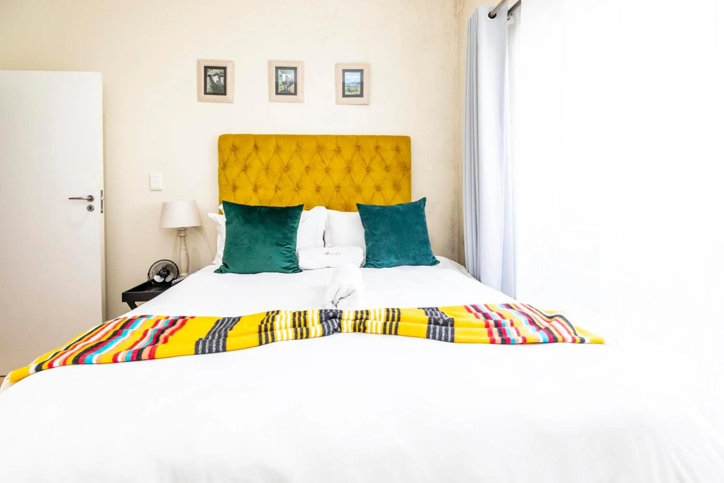 Bed in Modern Executive Unit