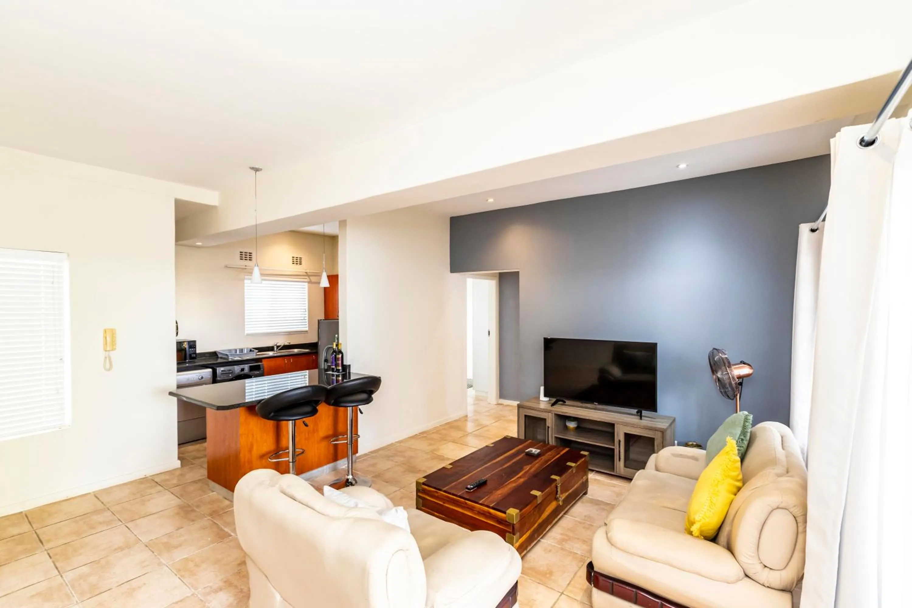 TV and multimedia in Modern Executive Unit