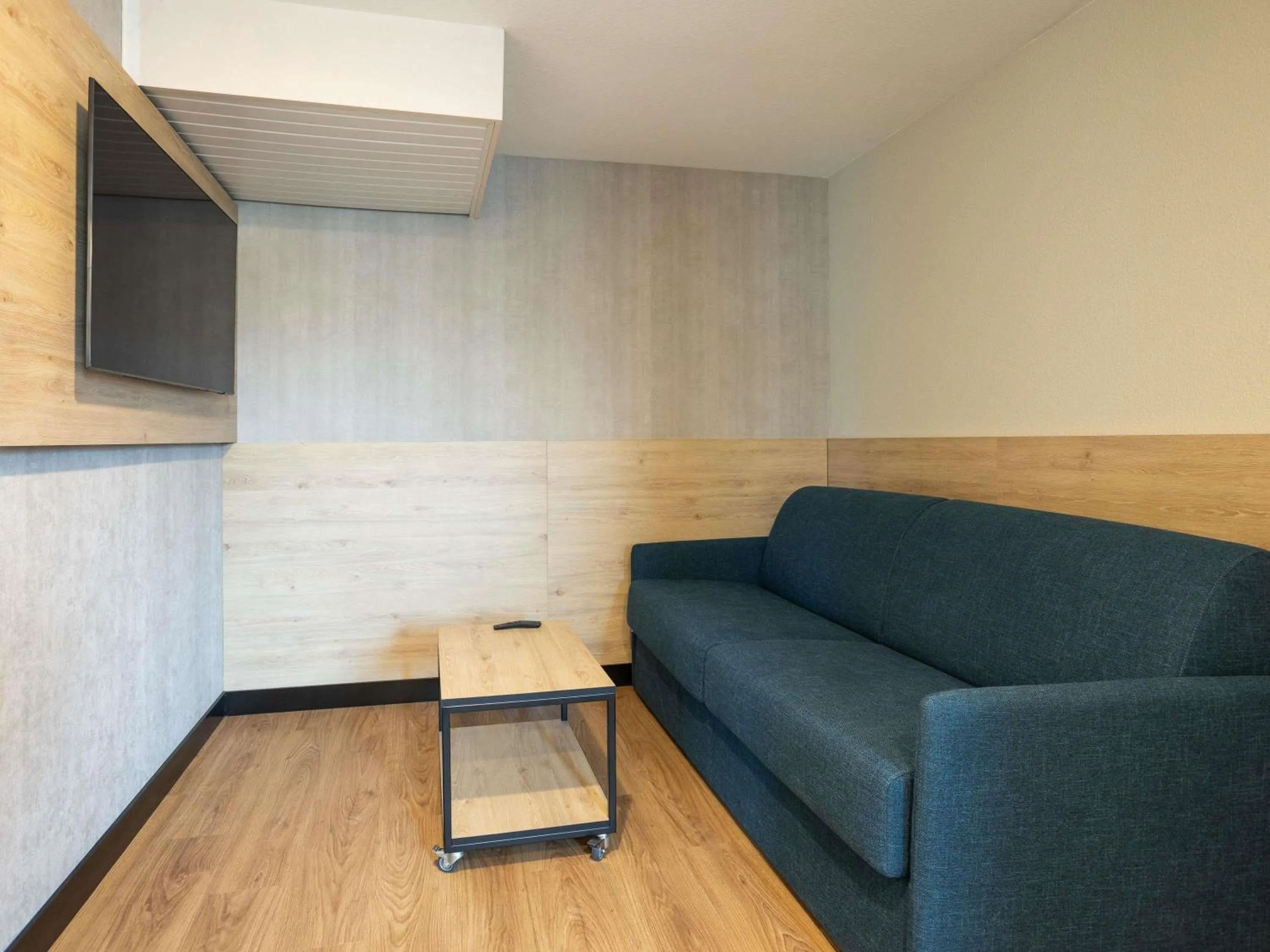 Bedroom in Ibis Angoulême Nord