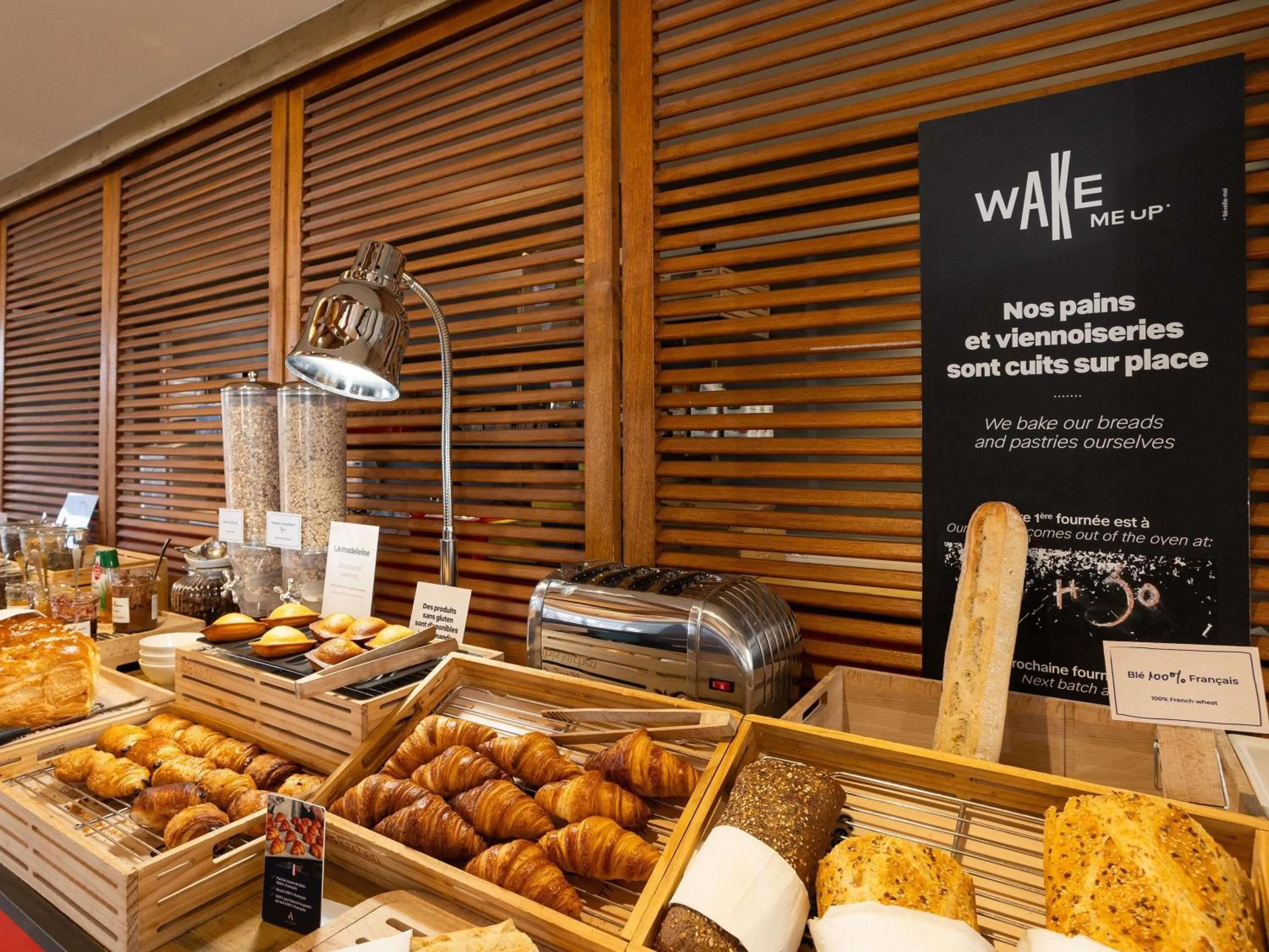 Breakfast in Ibis Angoulême Nord