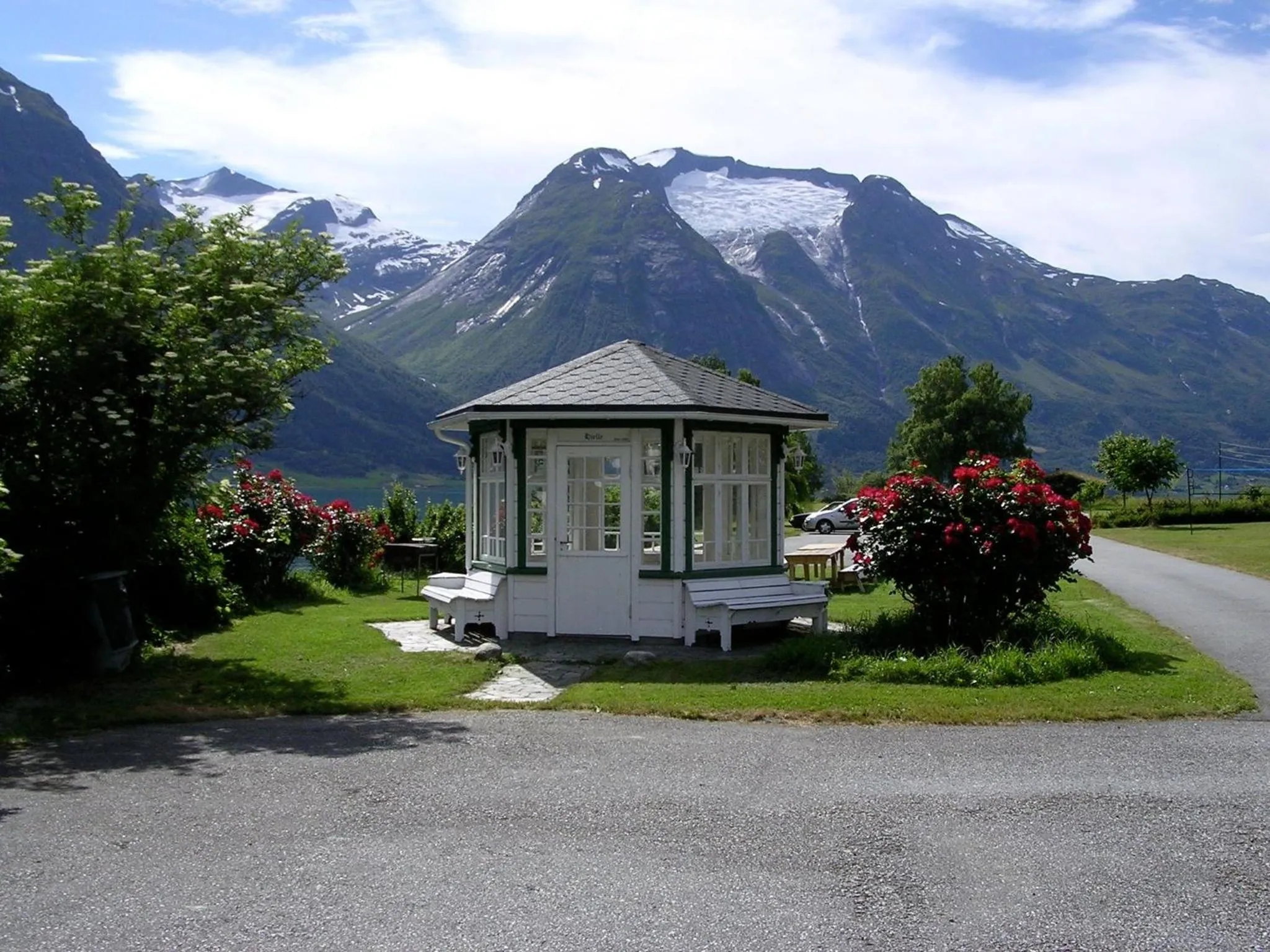 Garden in Hjelle Hotel