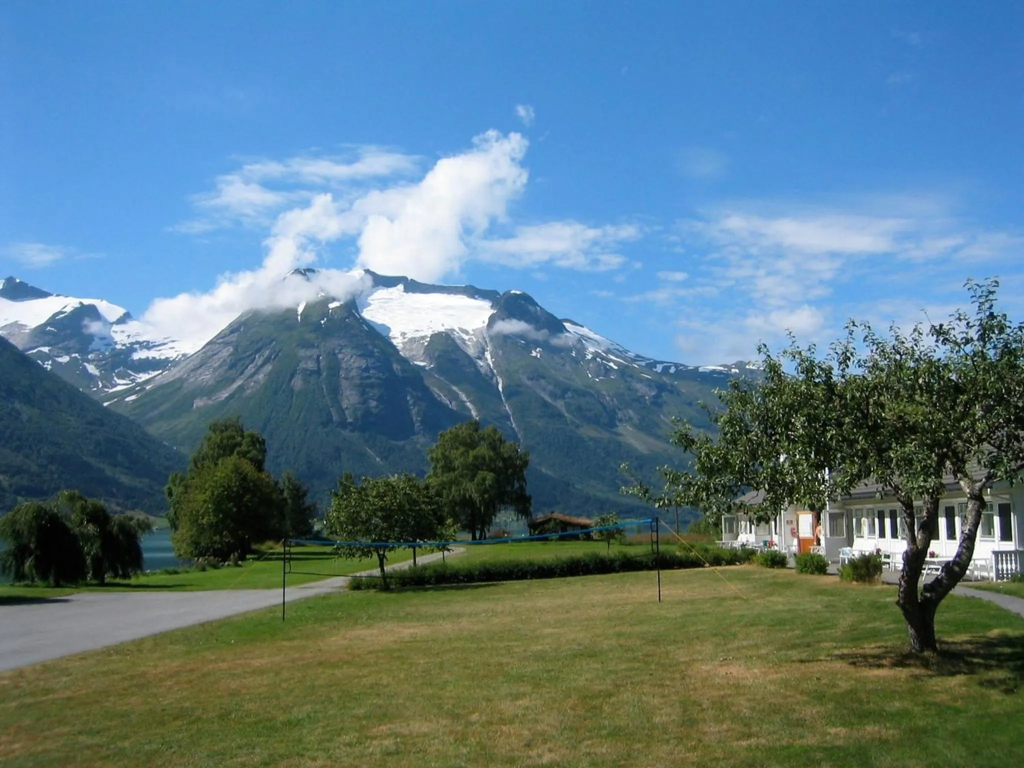 Garden in Hjelle Hotel