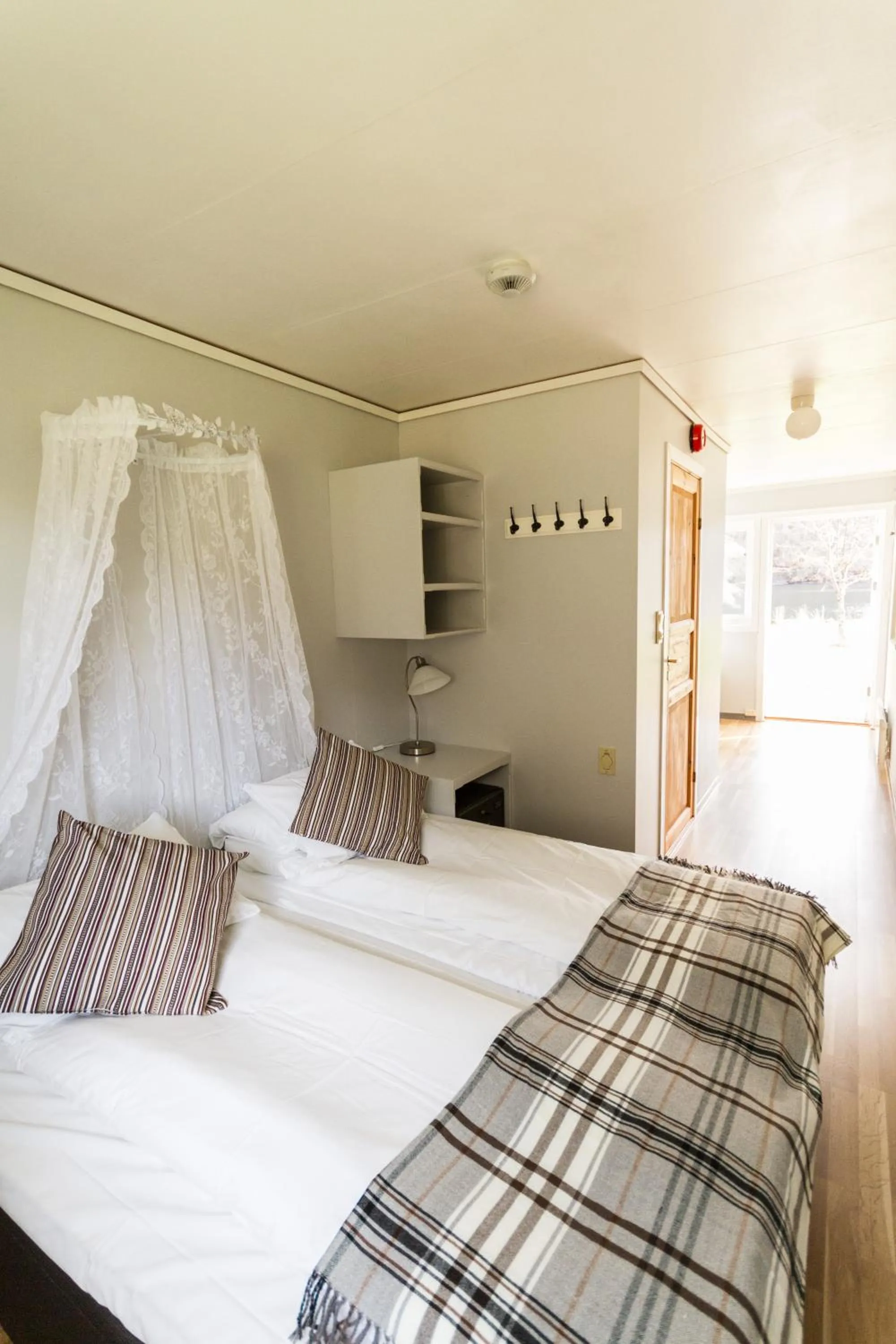 Day, Bed in Hjelle Hotel