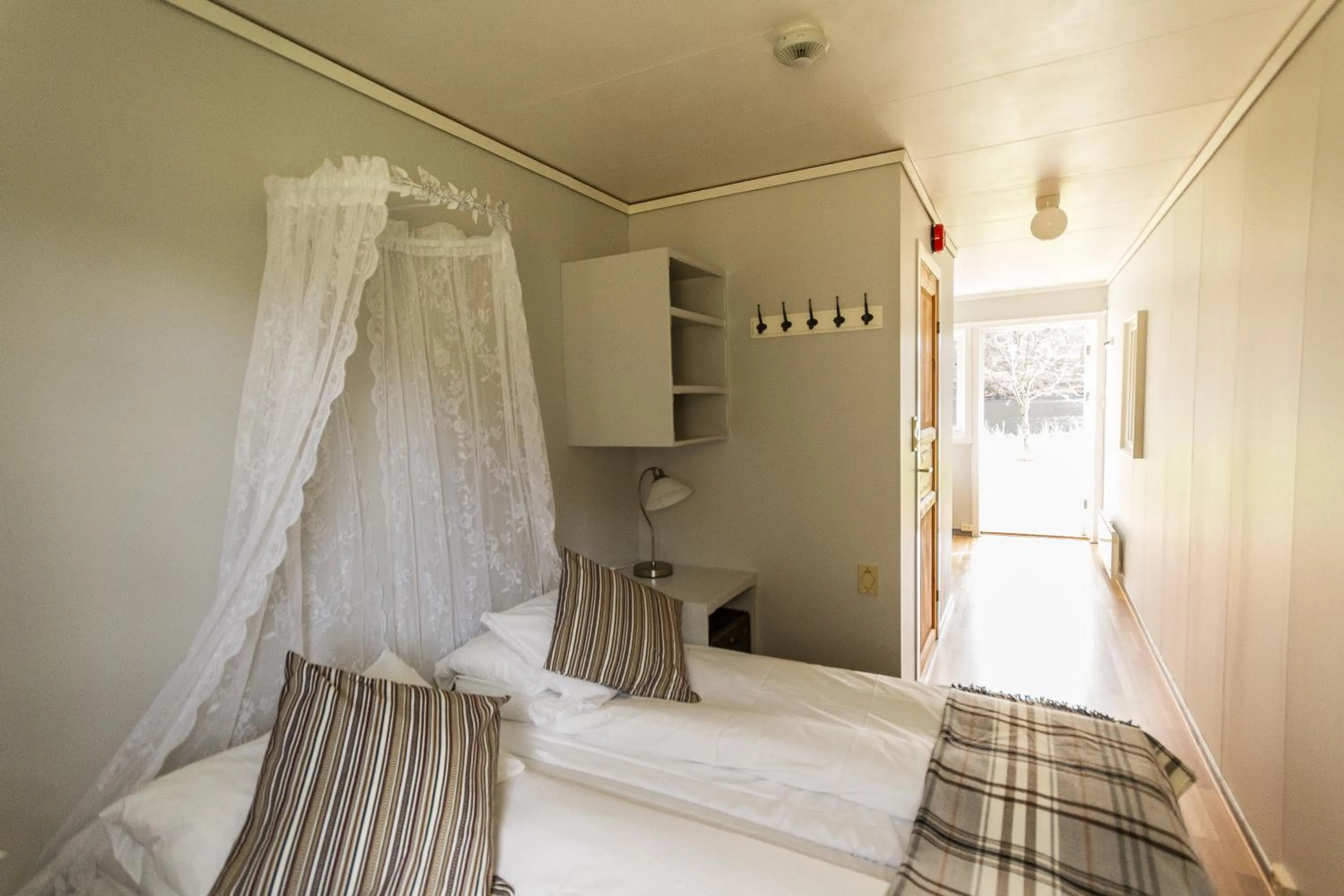 Photo of the whole room, Bed in Hjelle Hotel