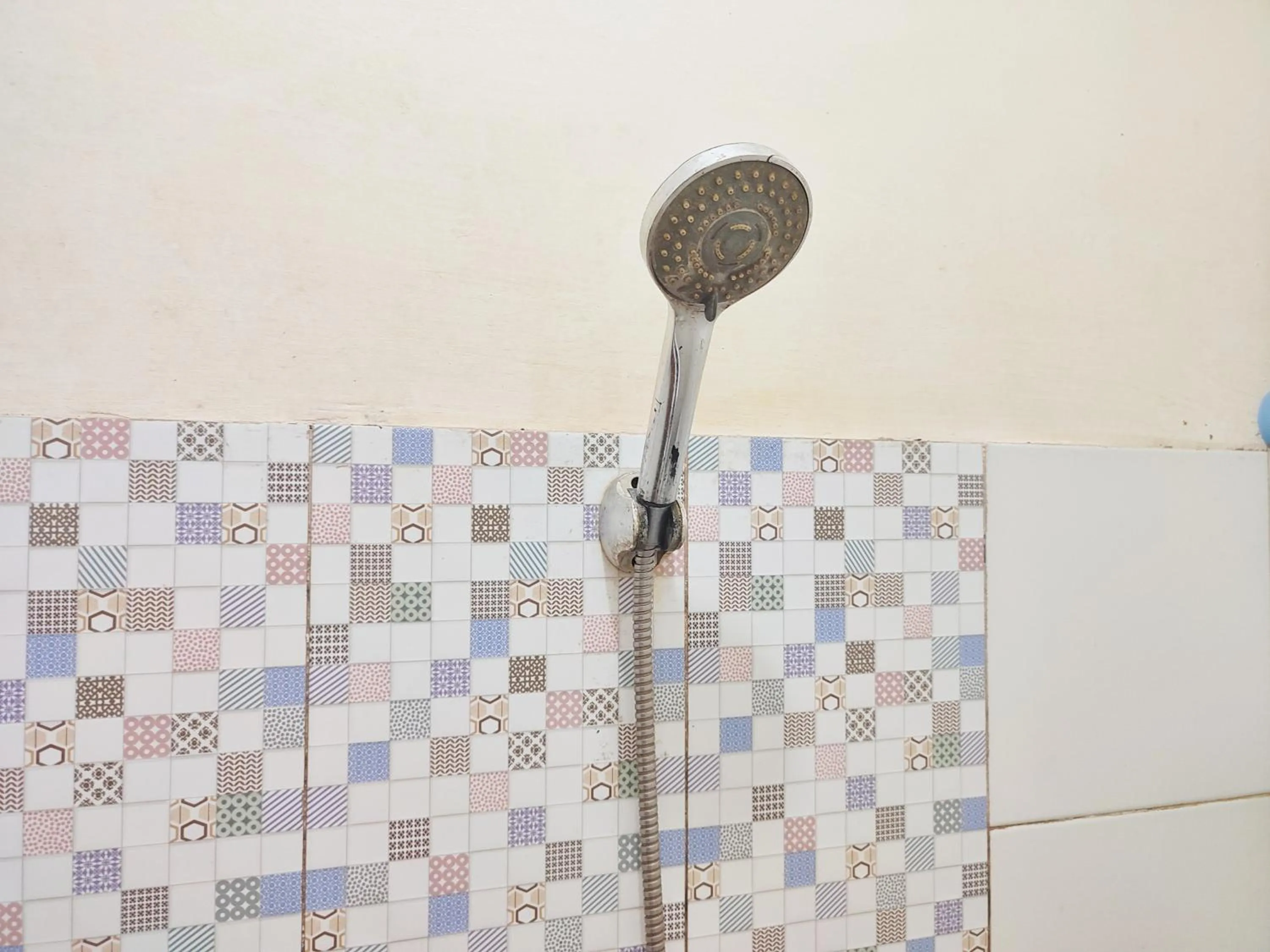 Bathroom in Happy Syariah Hotel near Jombor Mitra RedDoorz