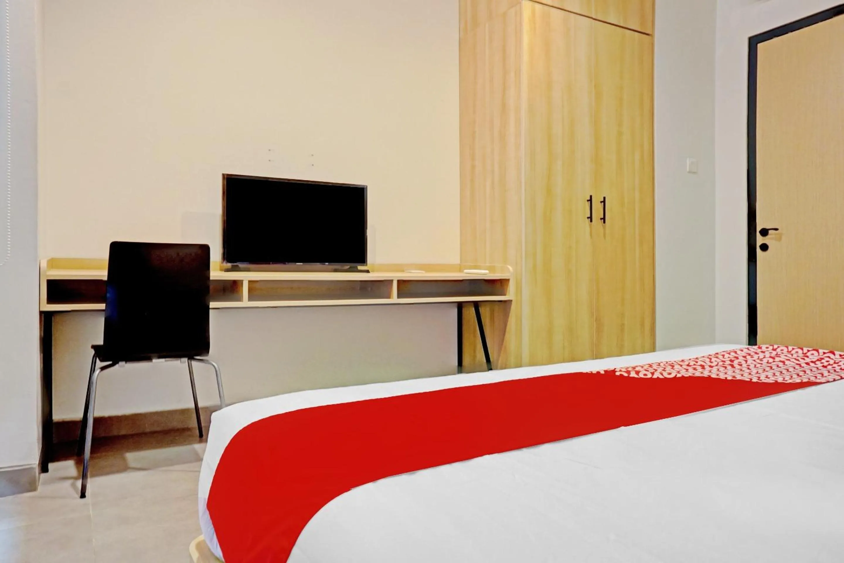 Bedroom, Bed in Capital O 90635 Tango Juliet Residence