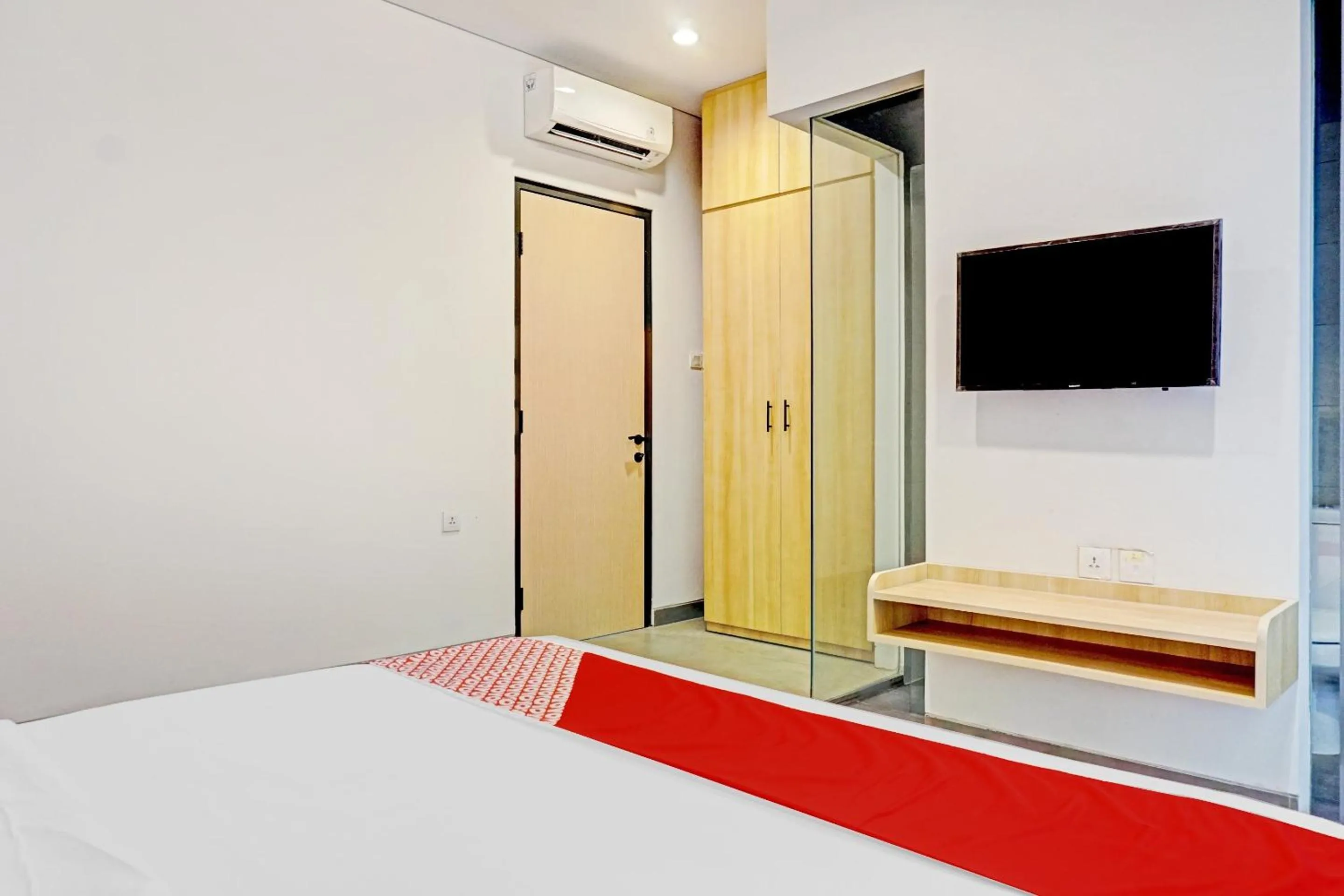 Bedroom, Bed in Capital O 90635 Tango Juliet Residence