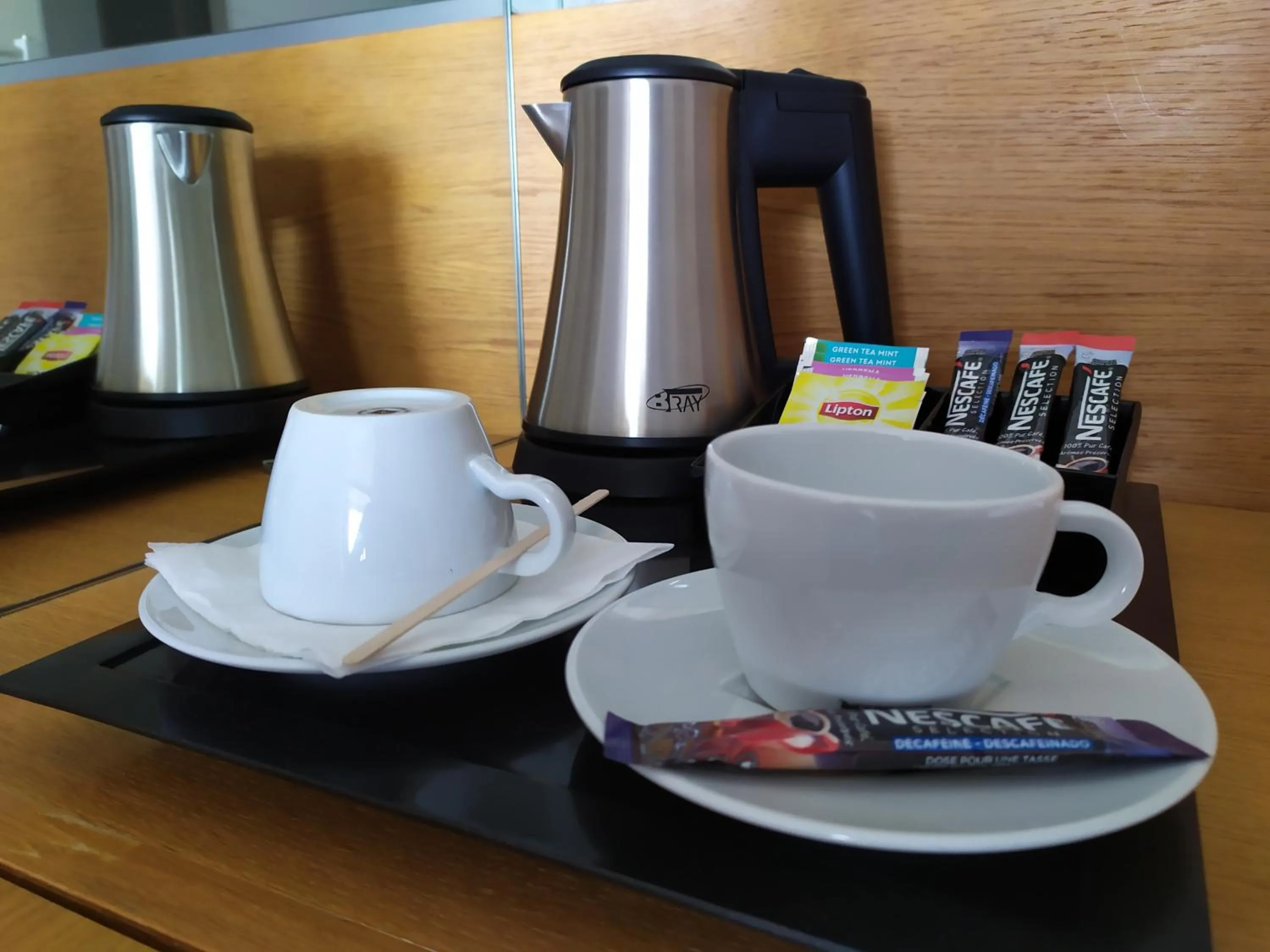 Coffee/tea facilities in Best Western Premier Hôtel du Vieux-Port