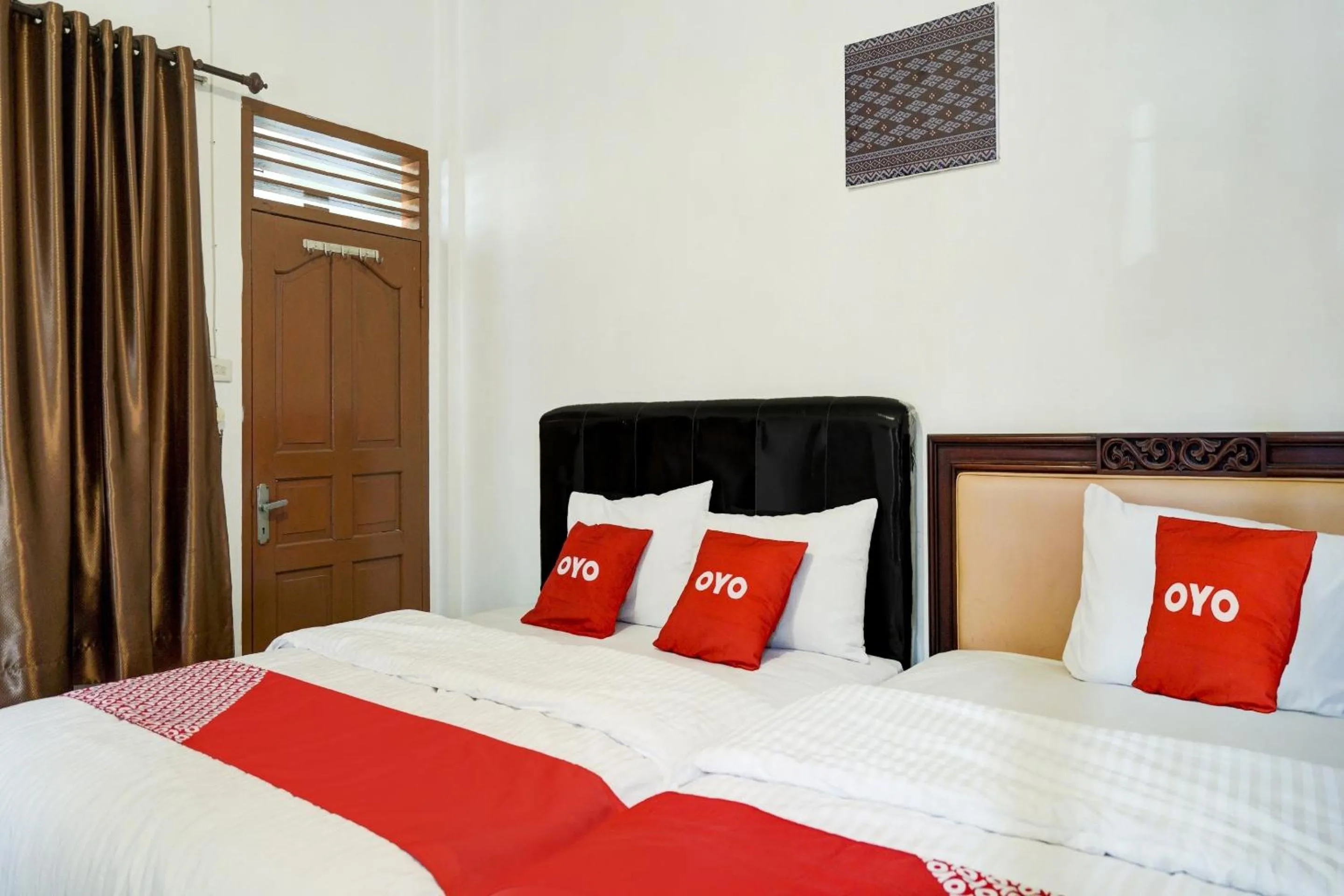 Bedroom, Bed in Hotel O Karisma Residence