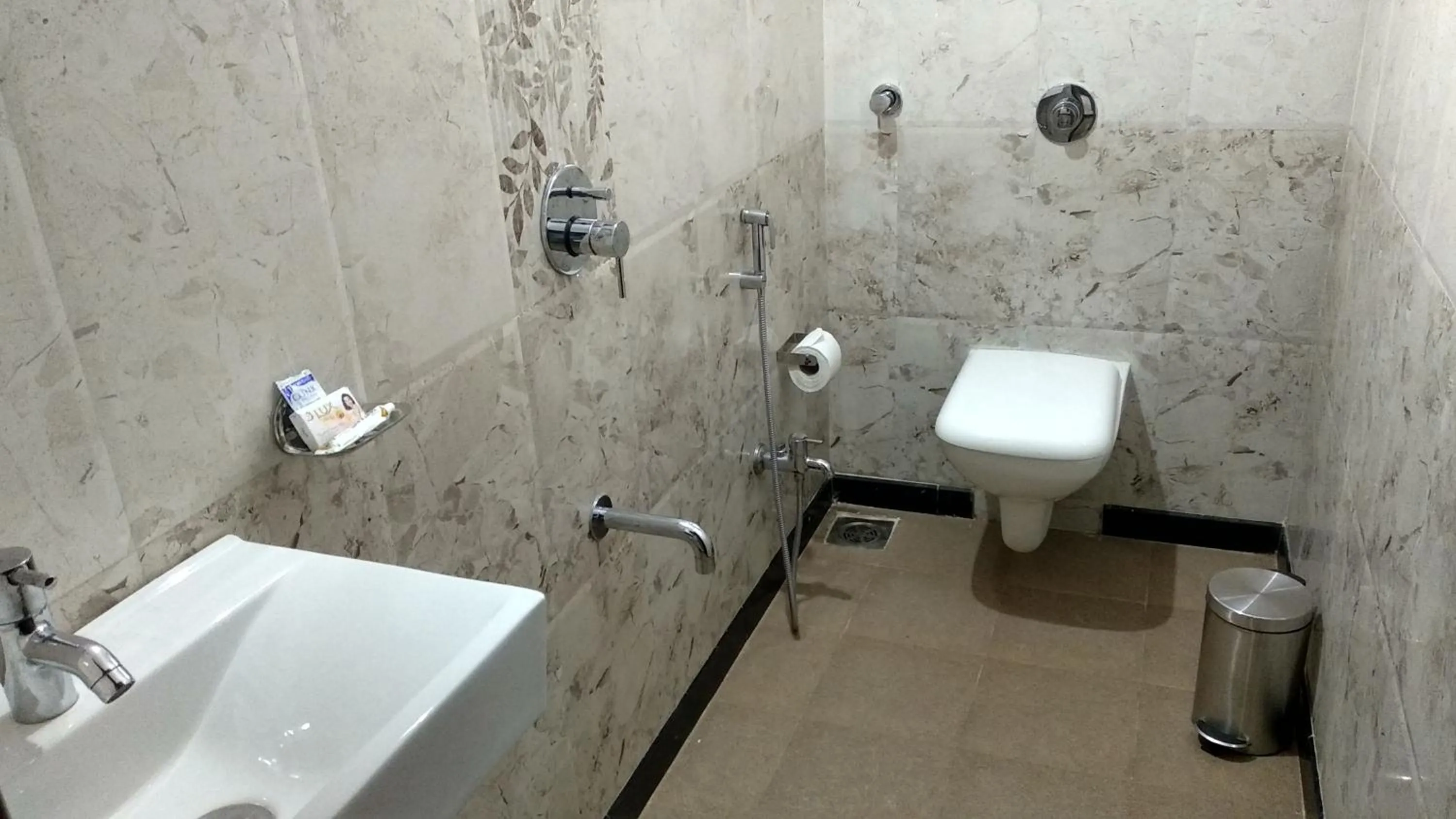 Bathroom in Hotel 7Seas by Solara Hospitality