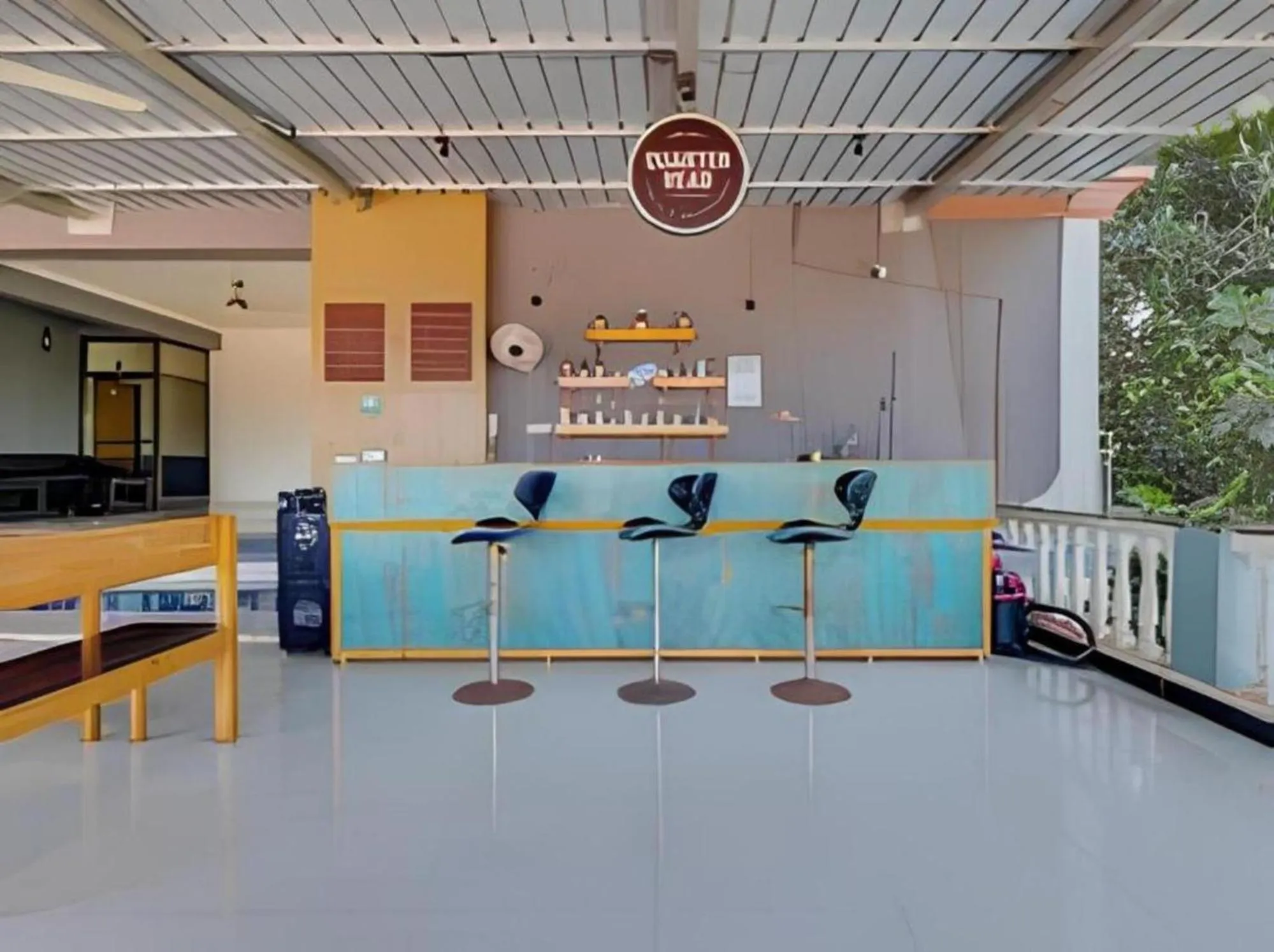 Lounge or bar in Hotel 7Seas by Solara Hospitality