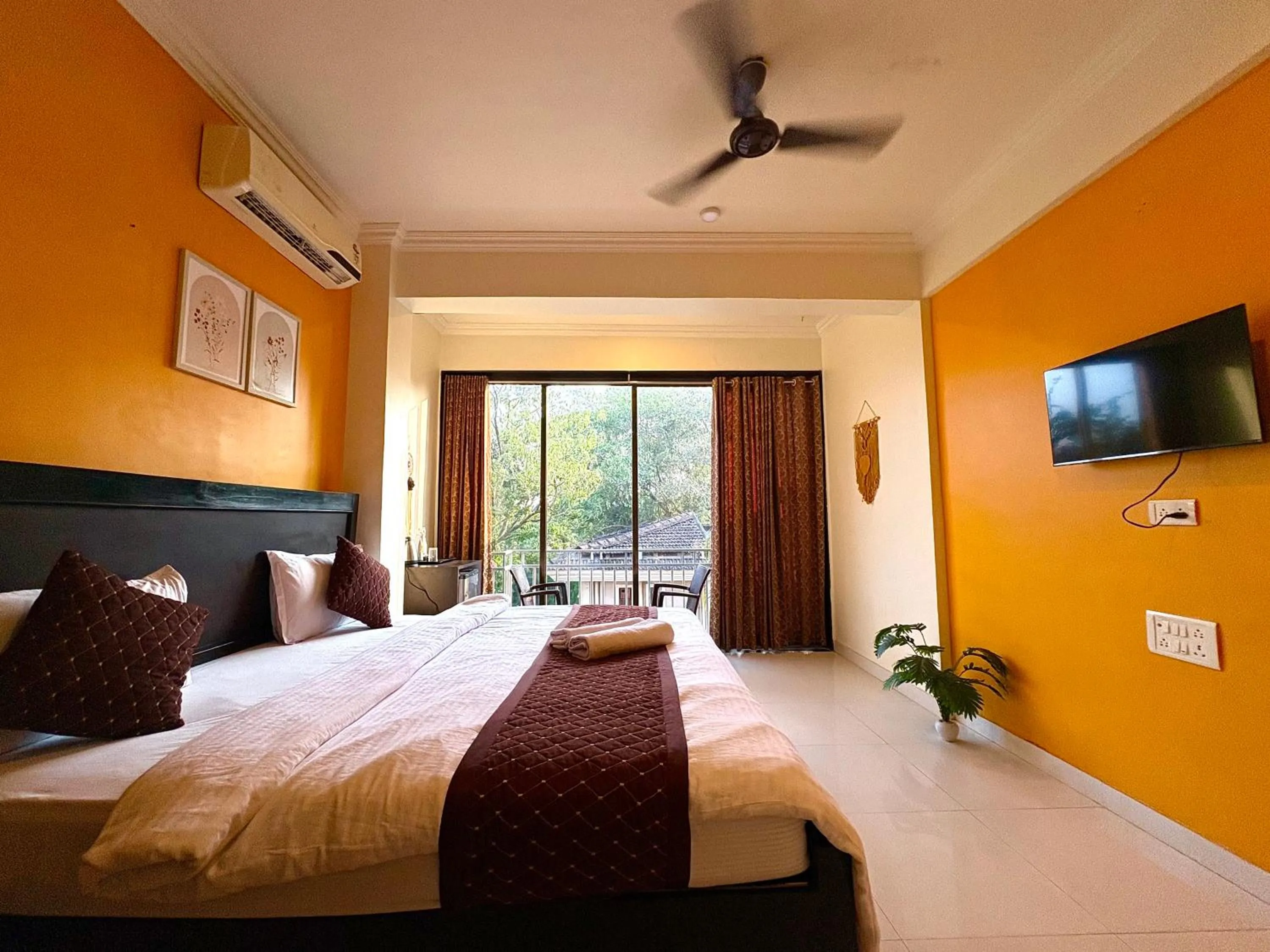 Bedroom, Bed in Hotel 7Seas by Solara Hospitality