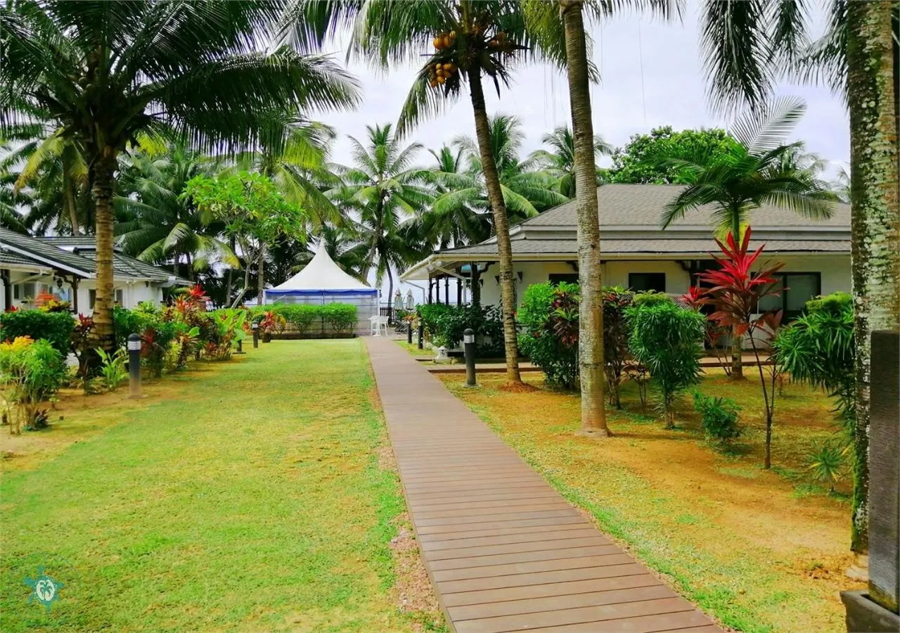 Garden in Le Relax Beach Resort