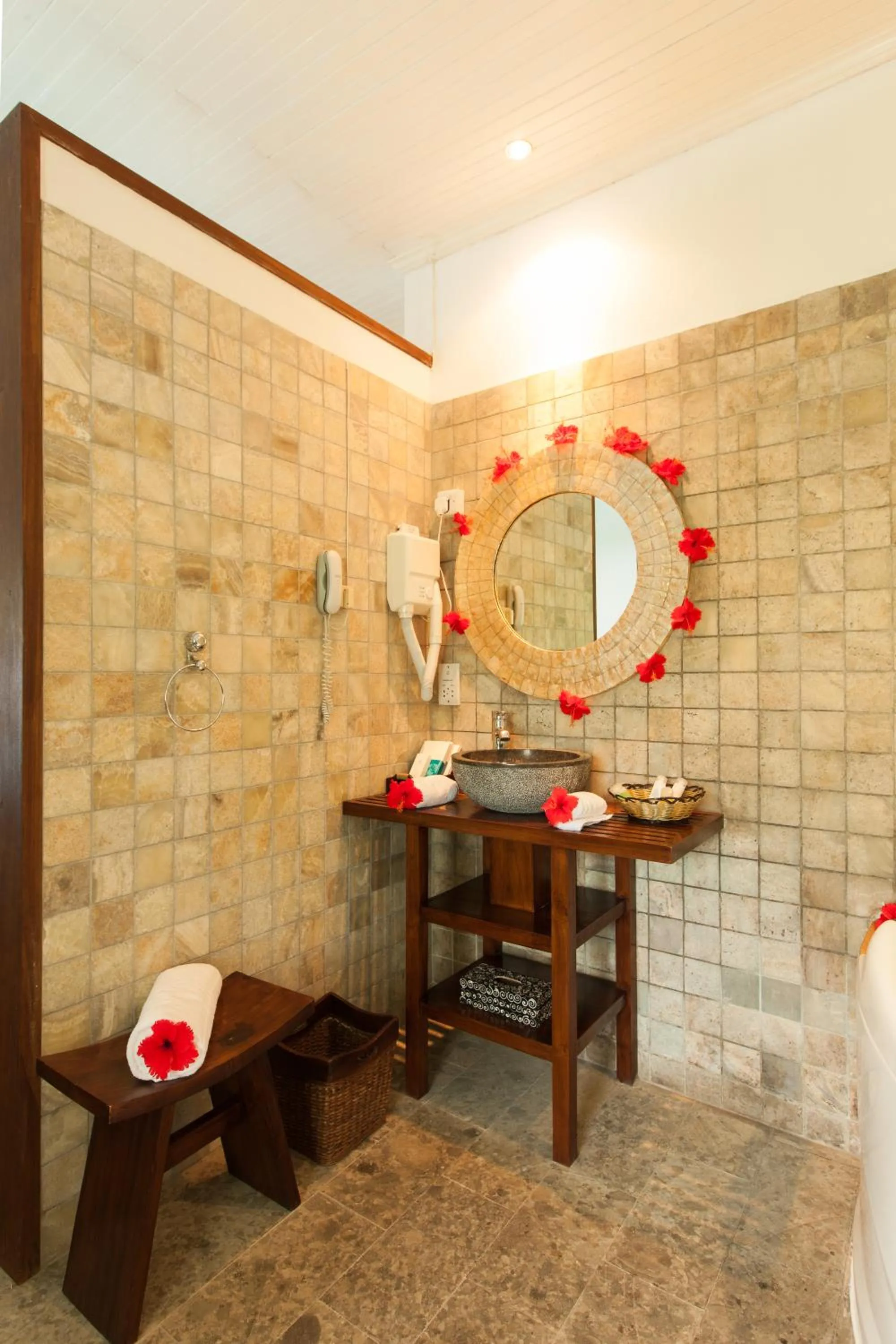 Bathroom in Le Relax Beach Resort