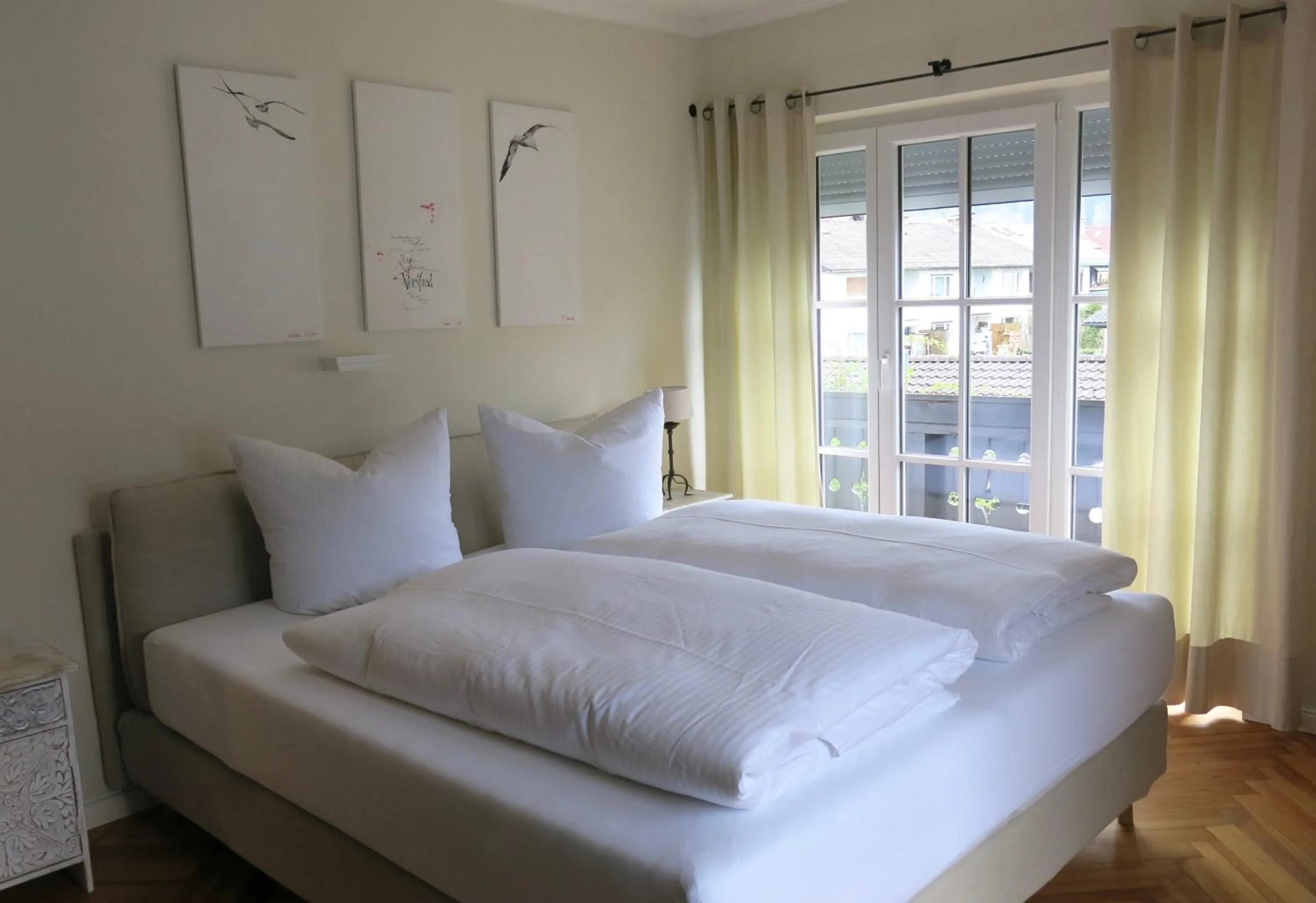 Bed in Alpenhof Garnihotel & Ferienwohnungen