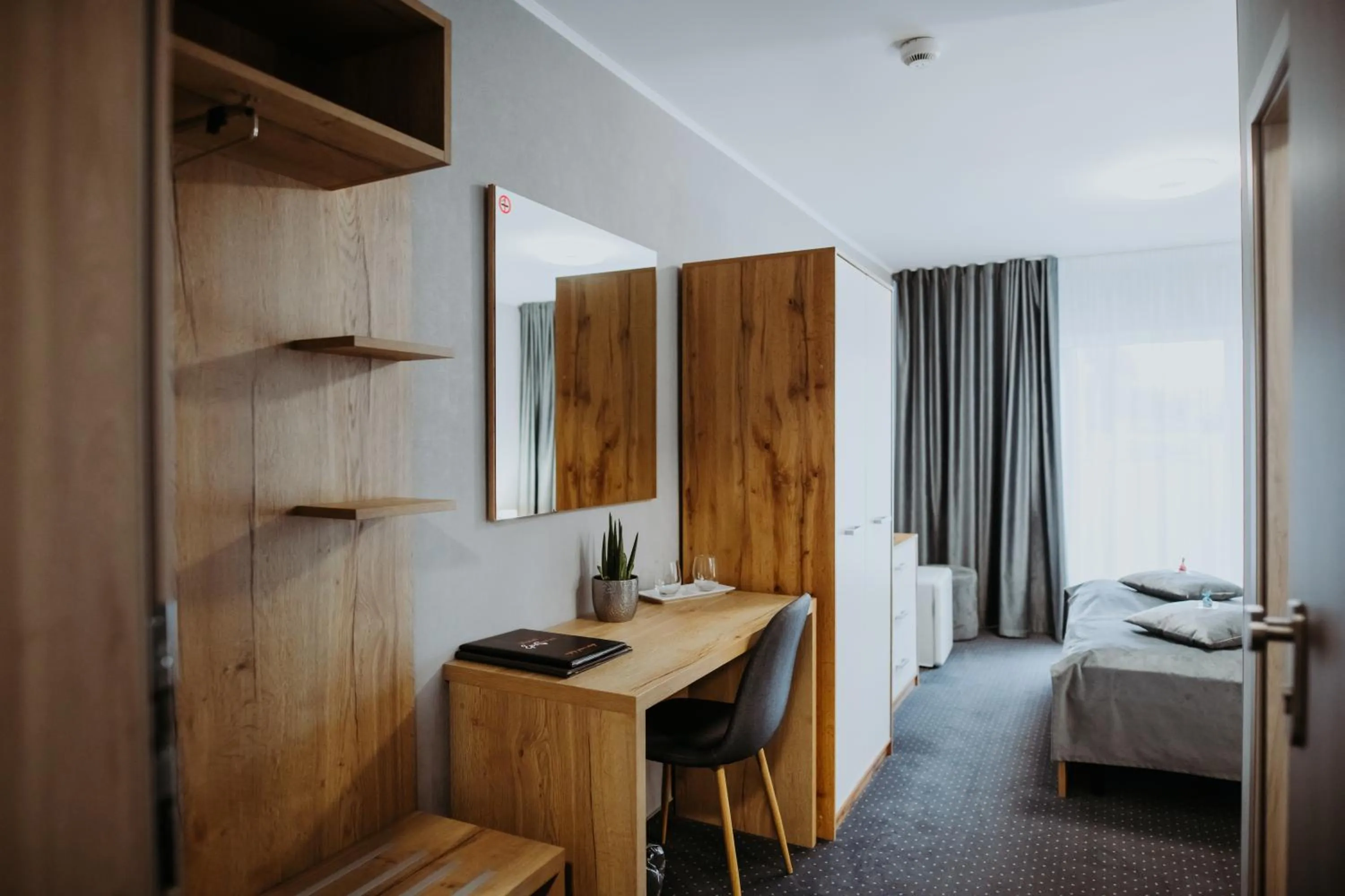 Living room, Bed in Hotel Epic Centrum