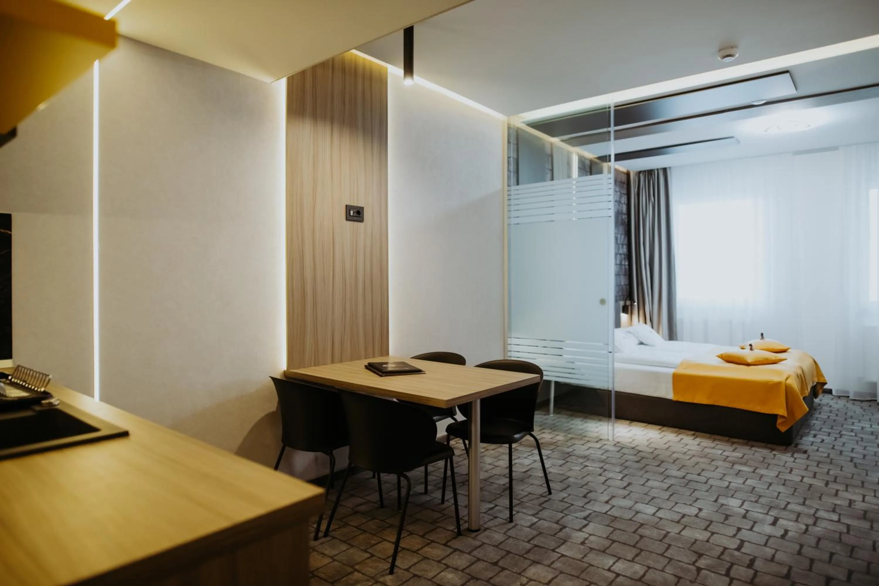 Seating area, Bed in Hotel Epic Centrum