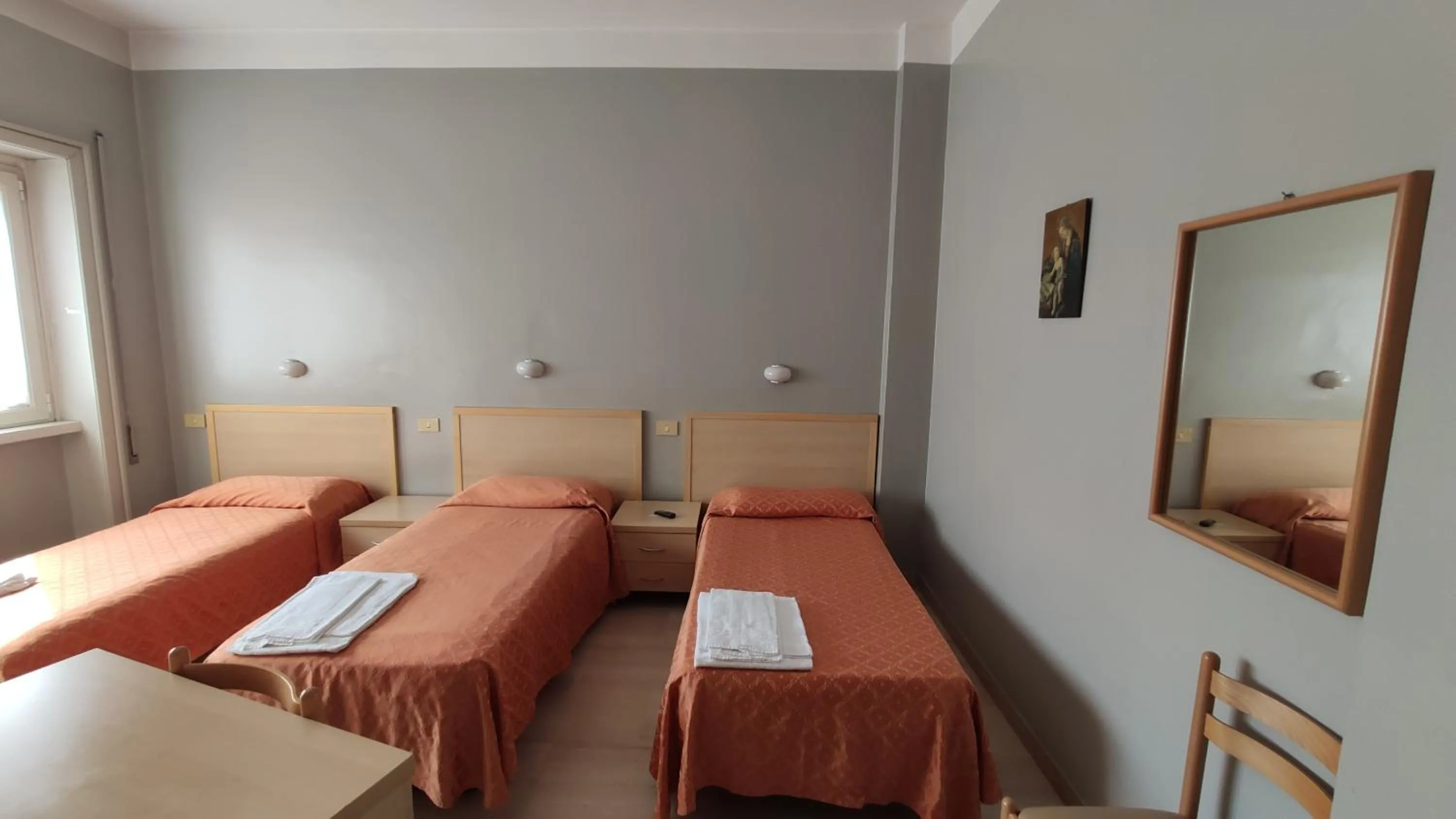 Bed in SAN JUAN DE RIBERA, Casa per Ferie